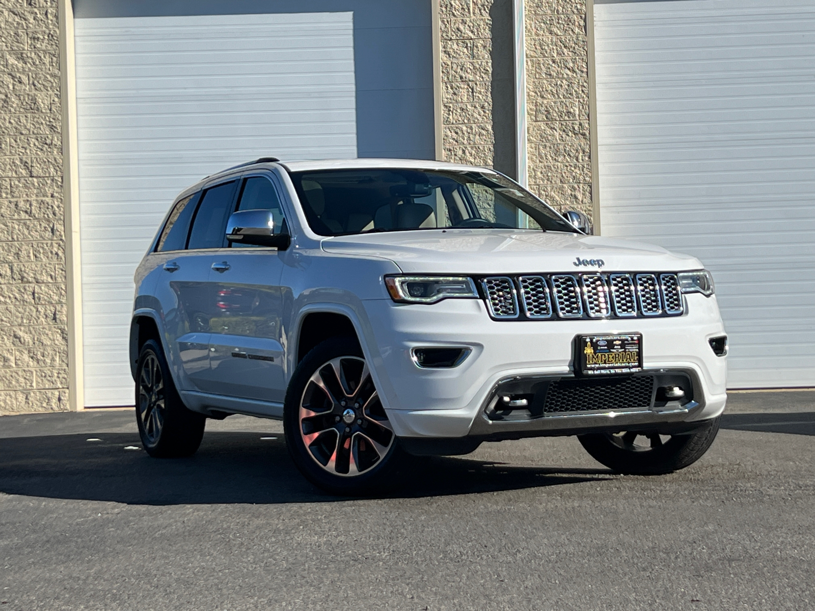 2017 Jeep Grand Cherokee Overland 2