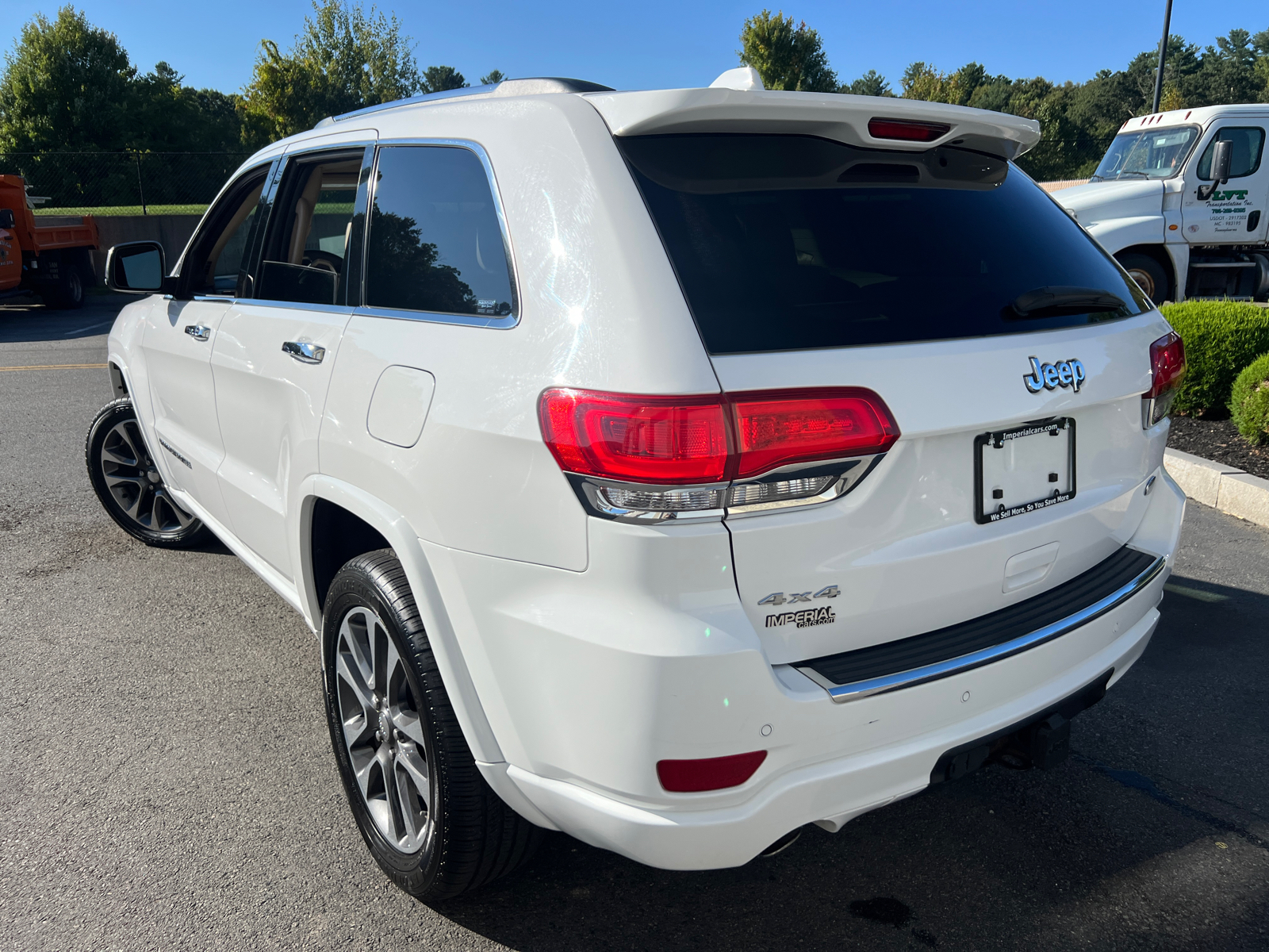 2017 Jeep Grand Cherokee Overland 7