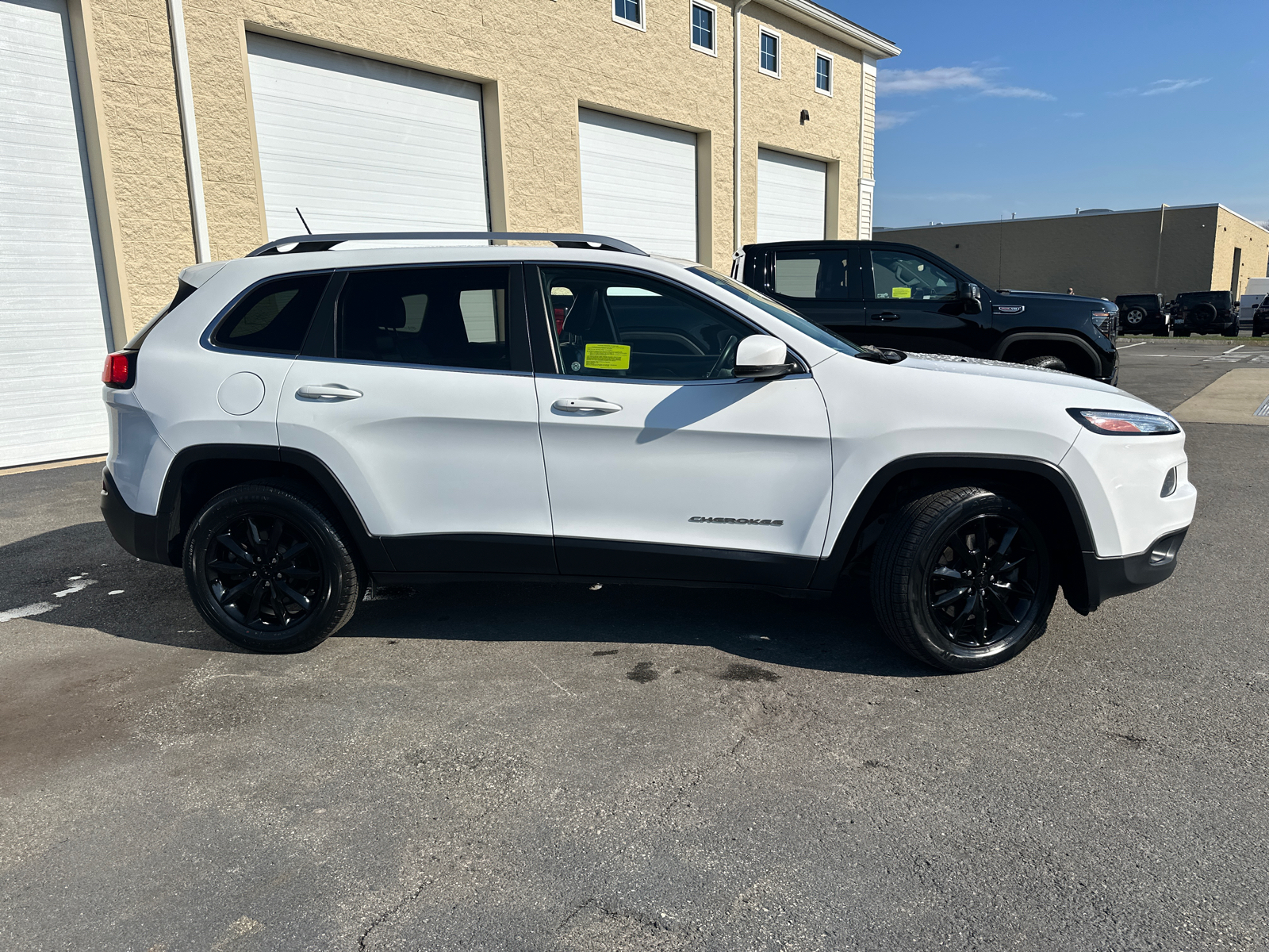 2016 Jeep Cherokee  11