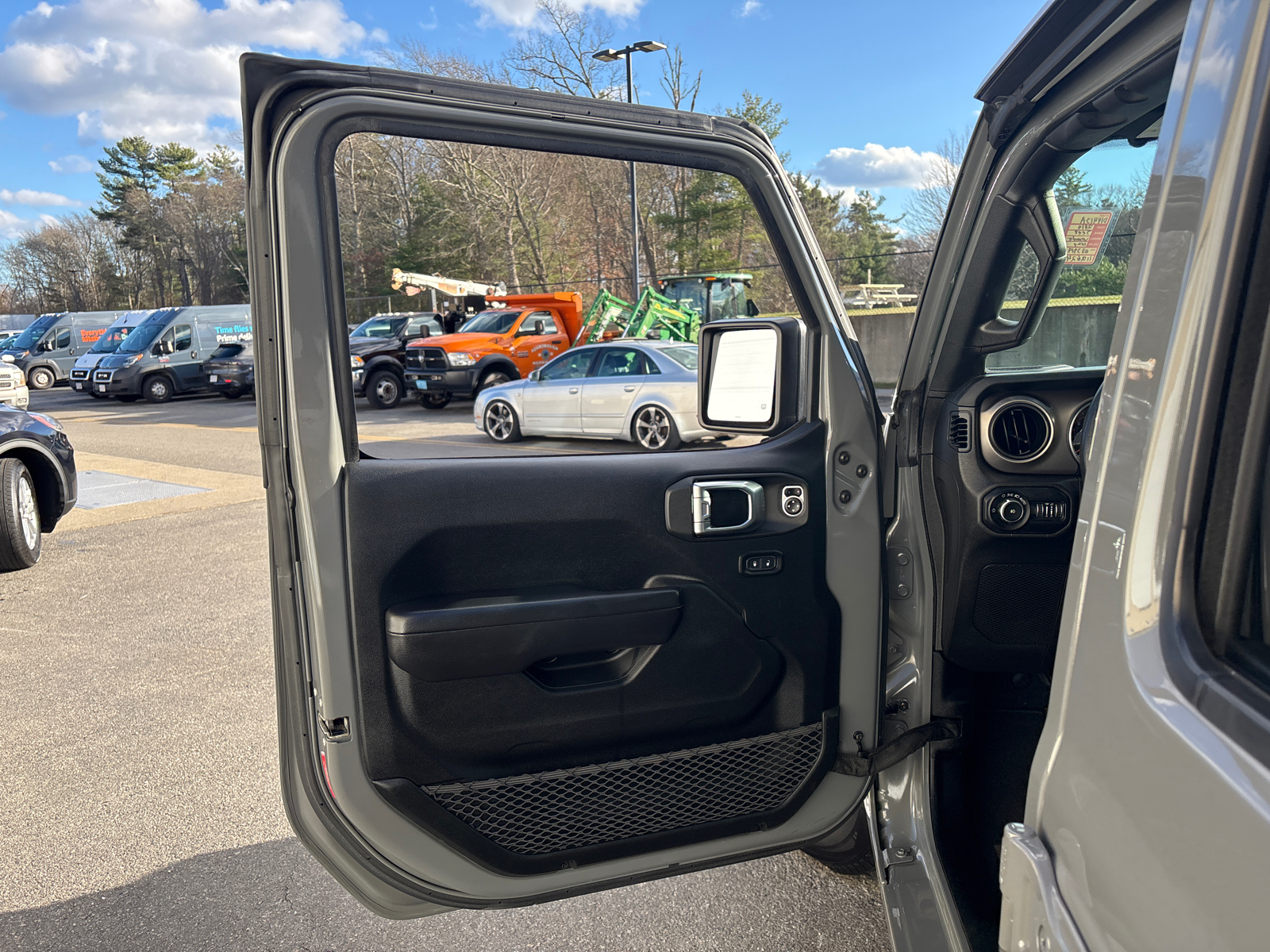 2019 Jeep Wrangler Unlimited Sport S 18