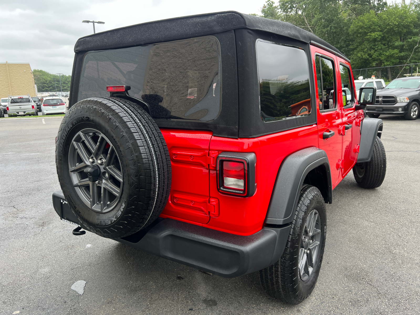 2024 Jeep Wrangler Sport S 10