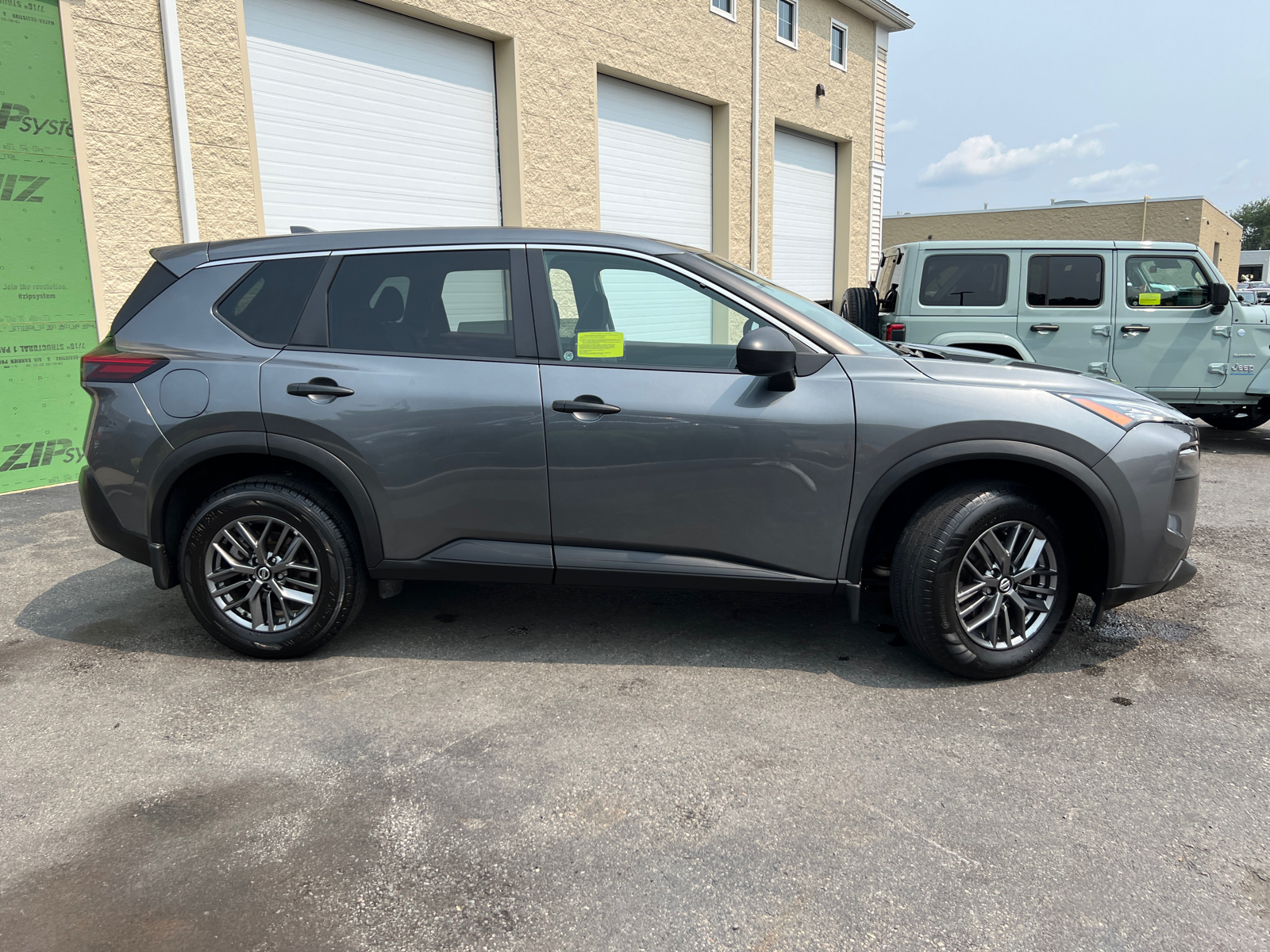 2021 Nissan Rogue S 11