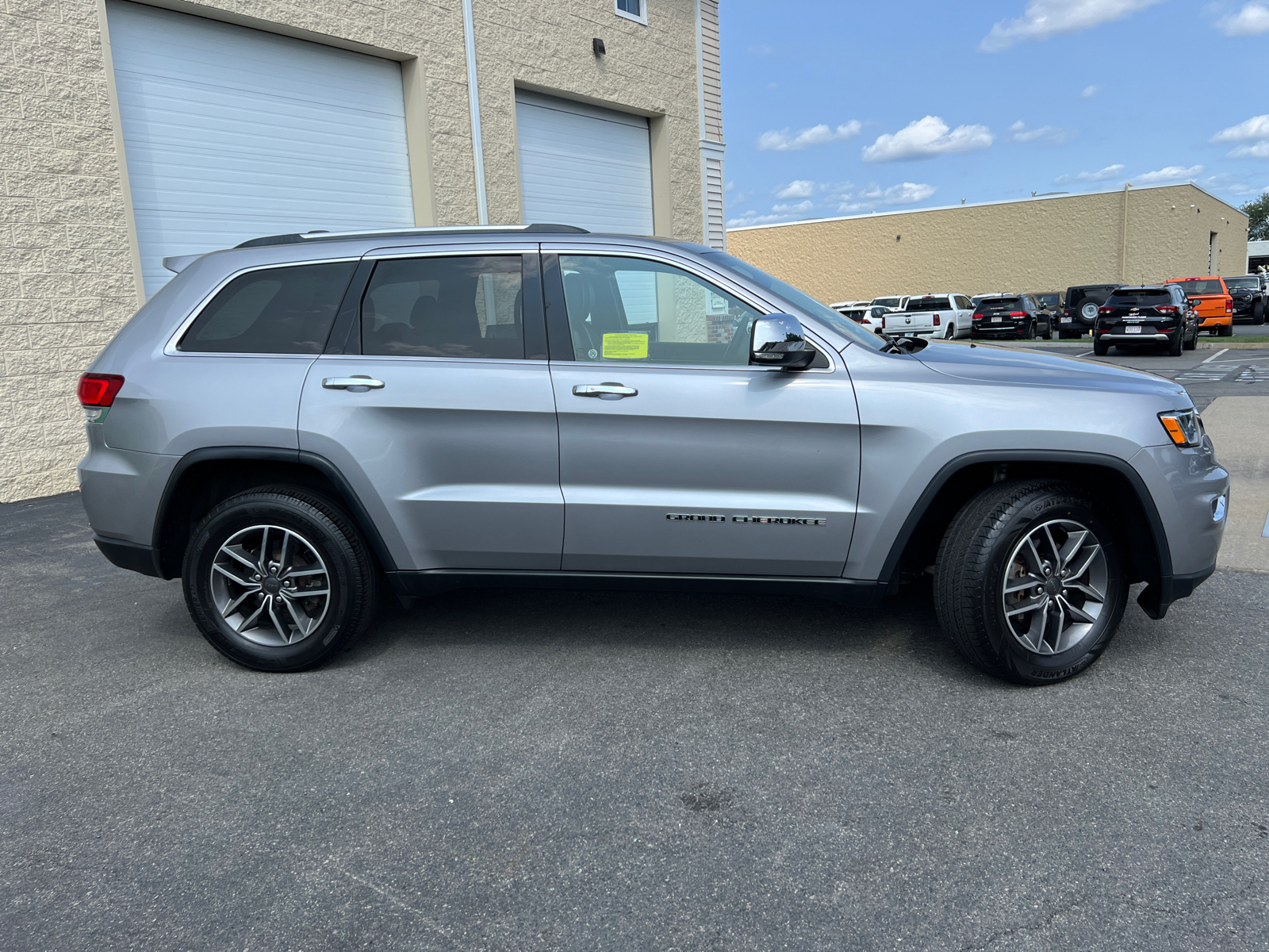 2020 Jeep Grand Cherokee Limited 11