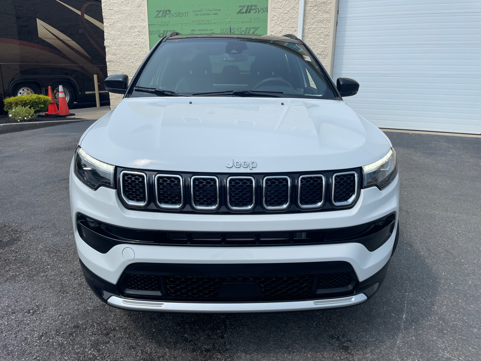 2023 Jeep Compass Limited 3