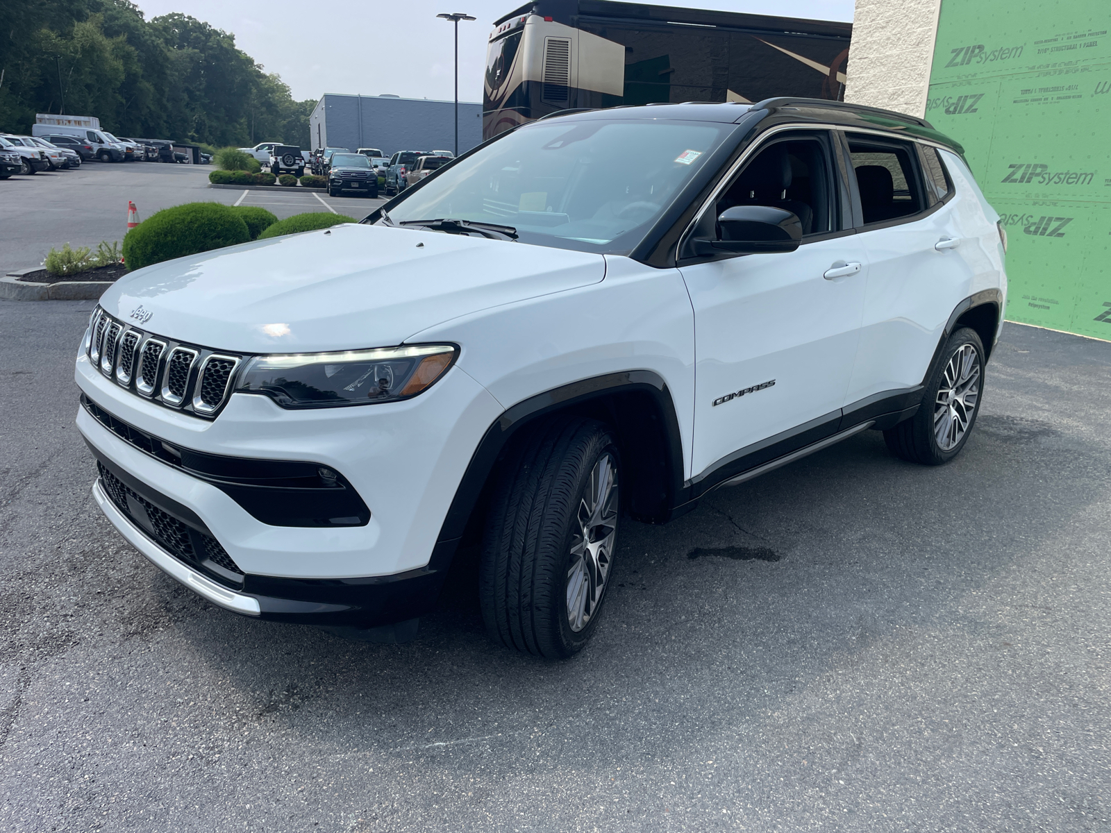 2023 Jeep Compass Limited 4