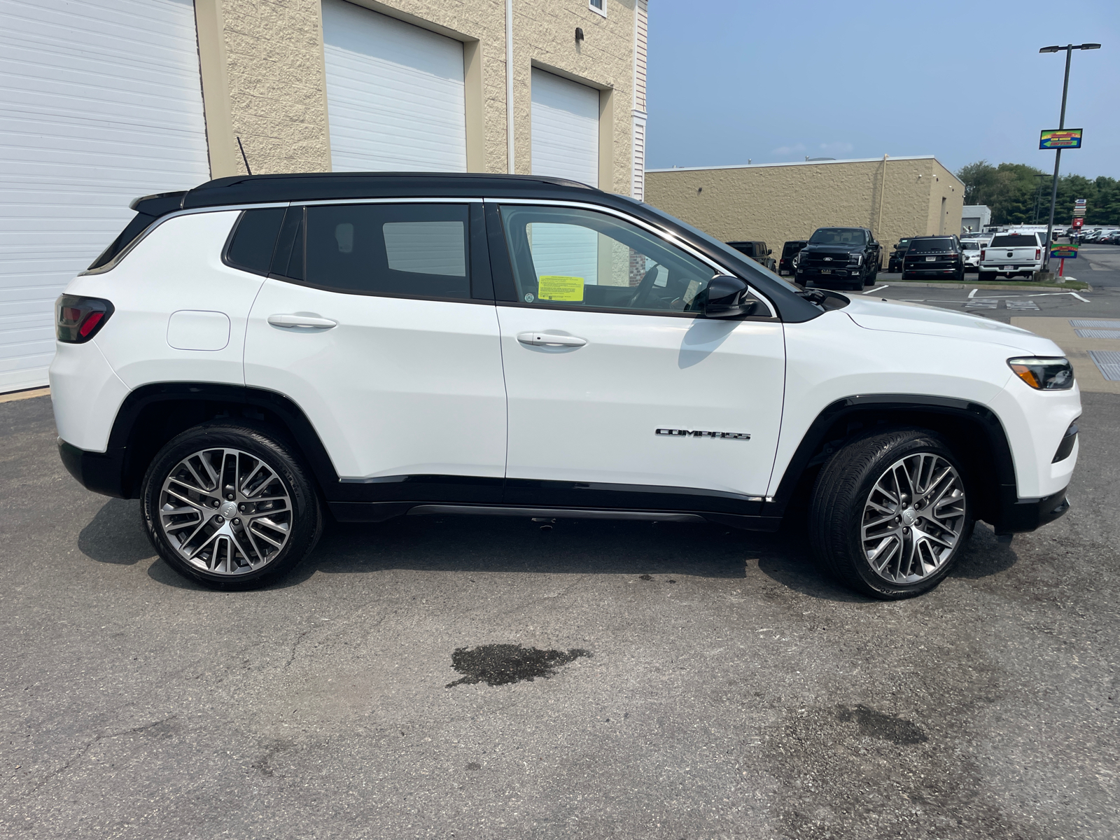 2023 Jeep Compass Limited 15