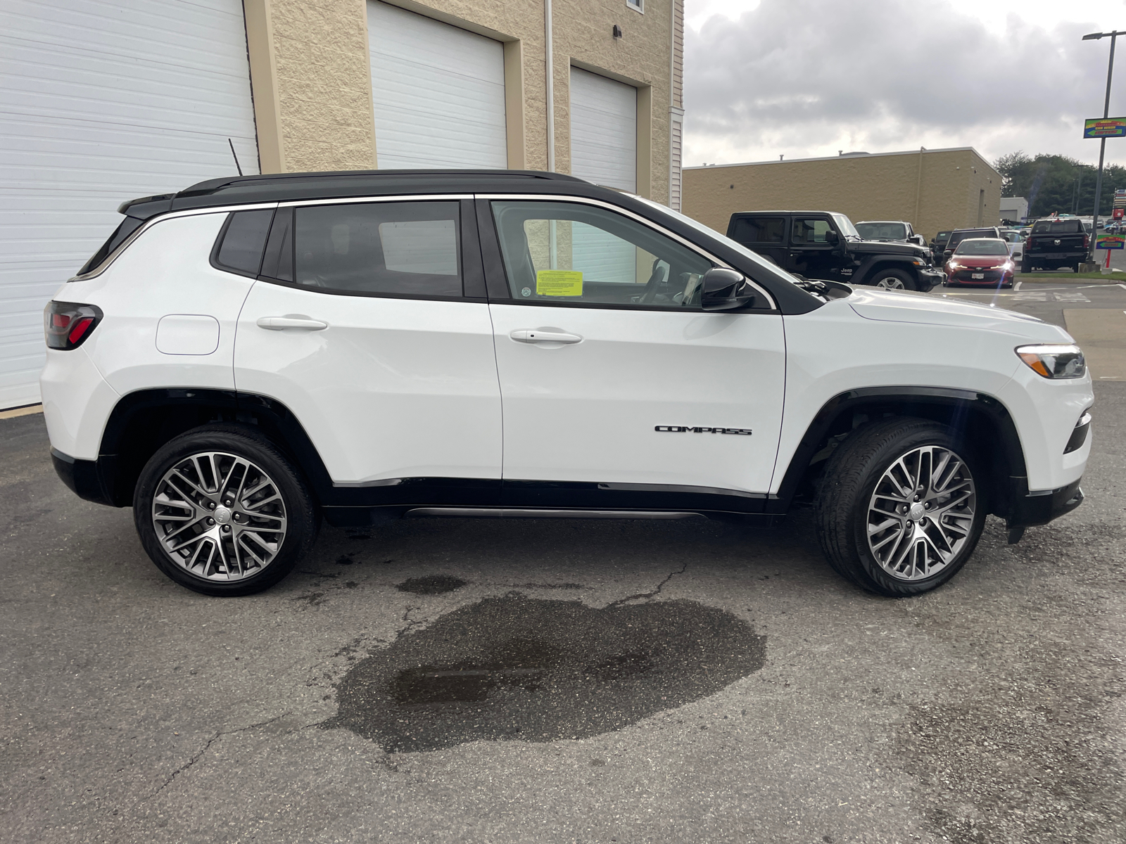 2023 Jeep Compass Limited 15