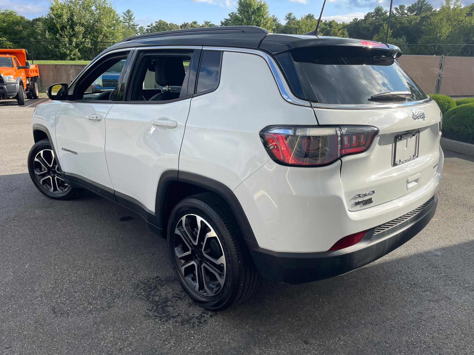 2023 Jeep Compass Limited 8