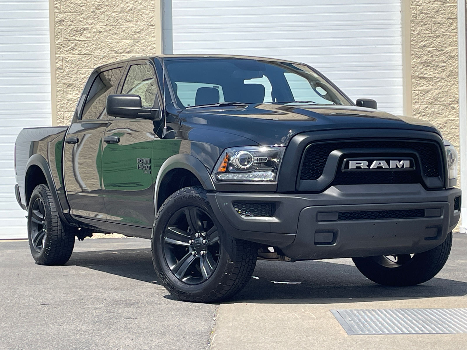 2022 Ram 1500 Classic Warlock 2