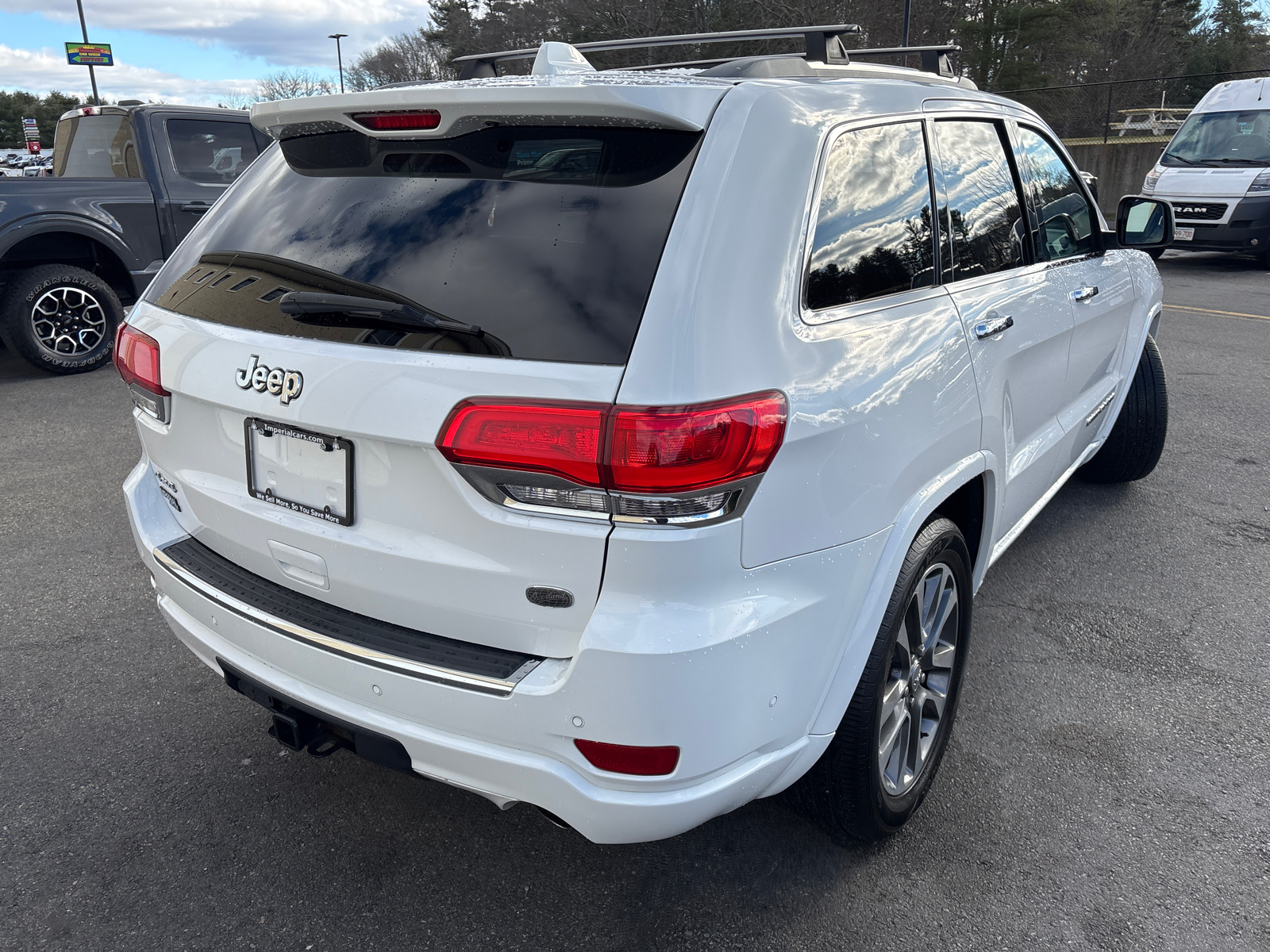 2018 Jeep Grand Cherokee Overland 10