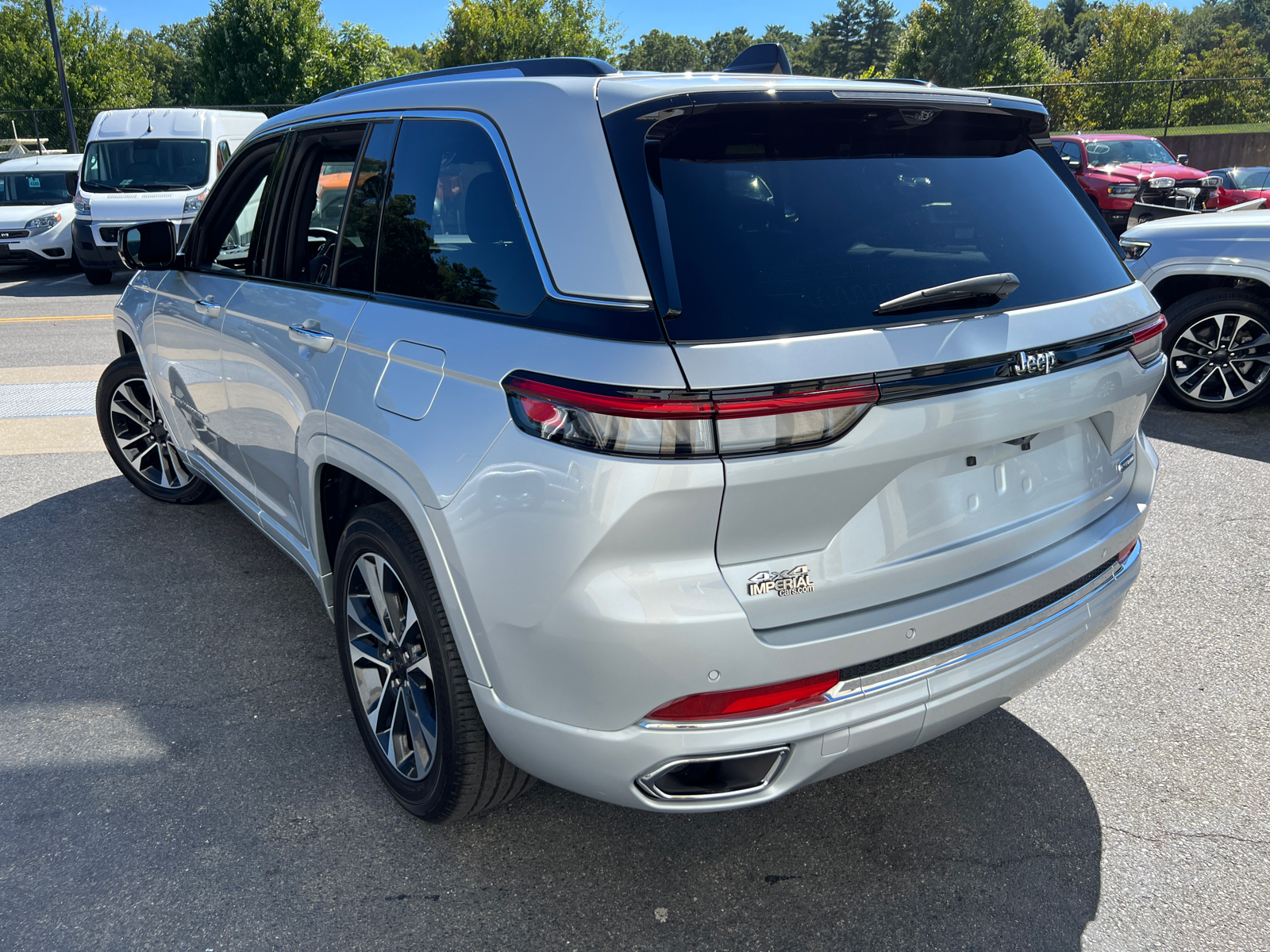 2023 Jeep Grand Cherokee Overland 7