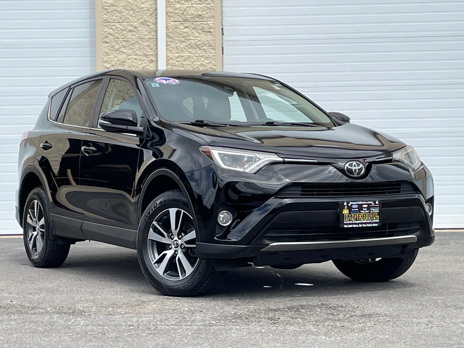 2018 Toyota RAV4 XLE 1