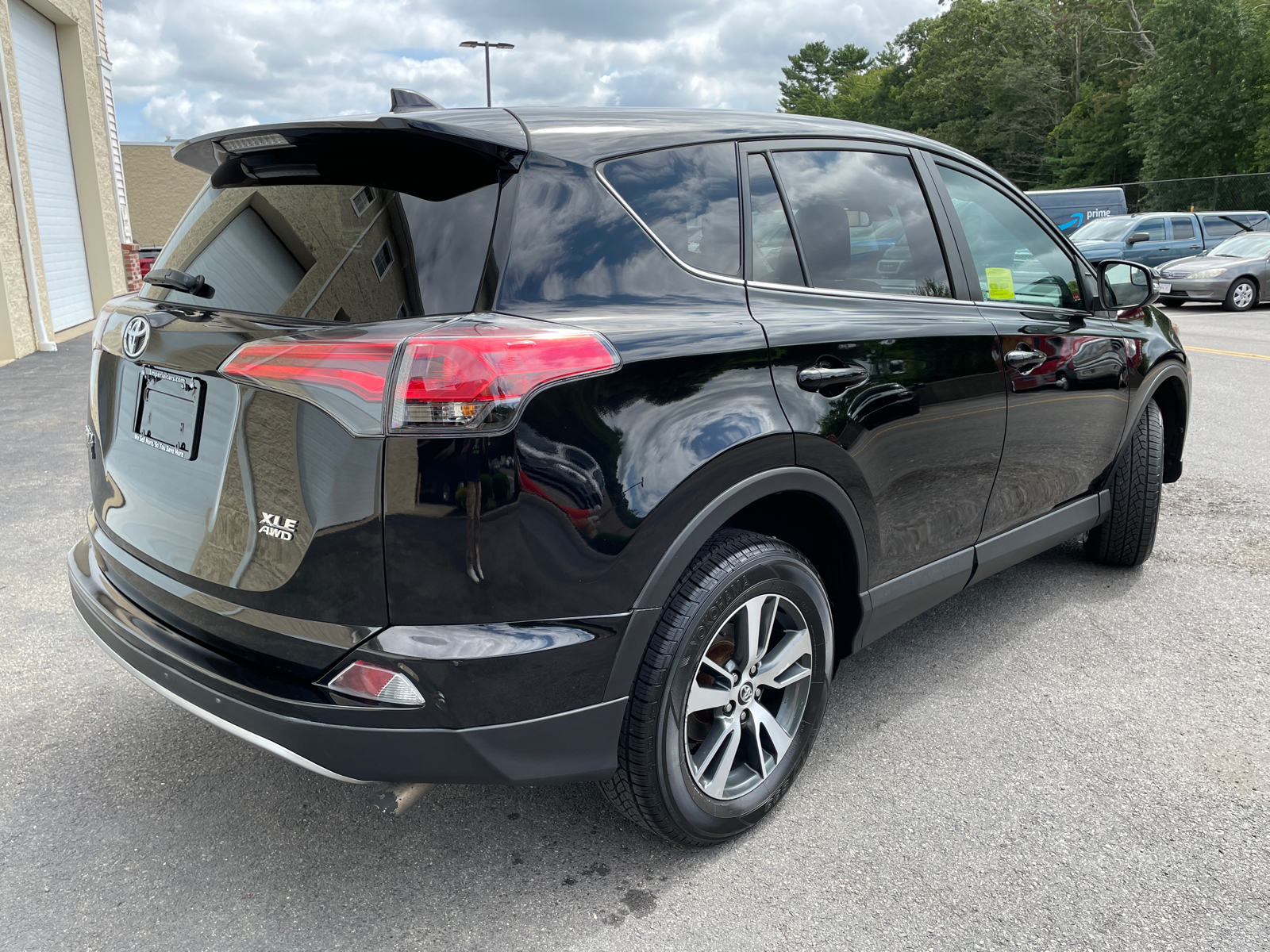 2018 Toyota RAV4 XLE 13