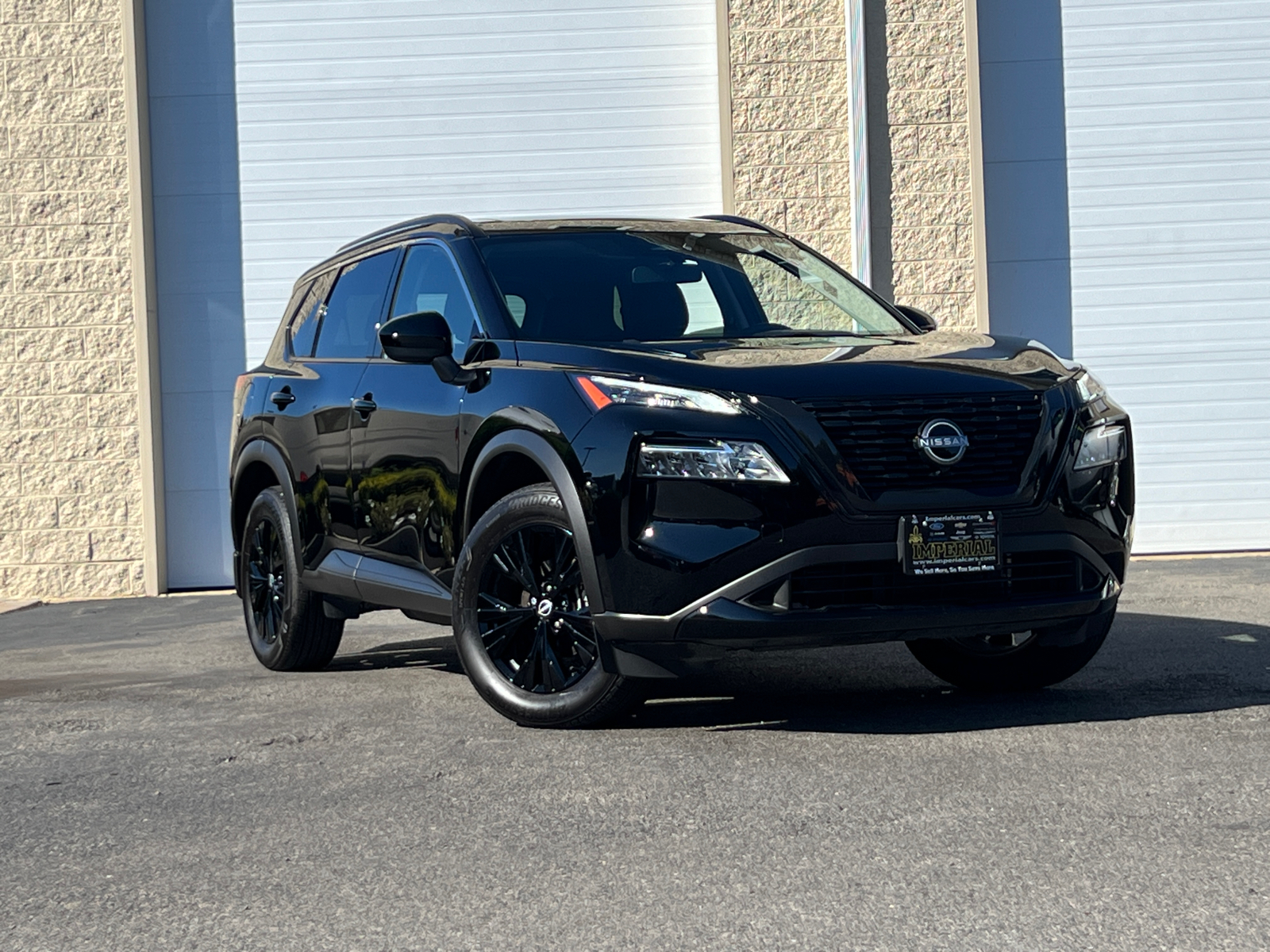 2023 Nissan Rogue SV 1