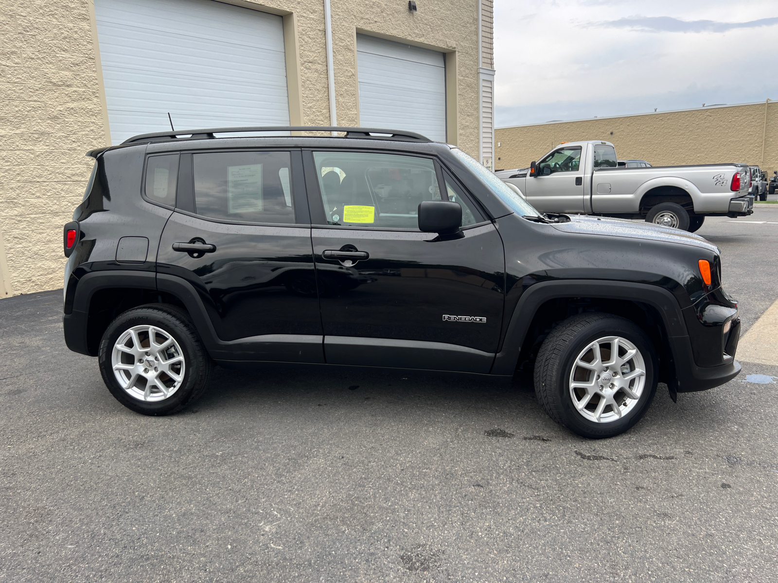 2022 Jeep Renegade Latitude 11