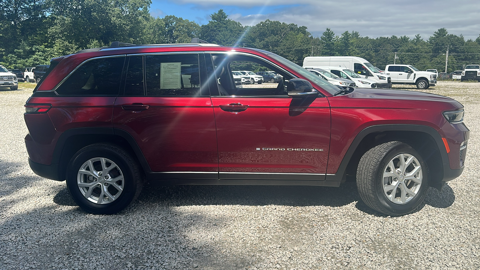 2023 Jeep Grand Cherokee Limited 9