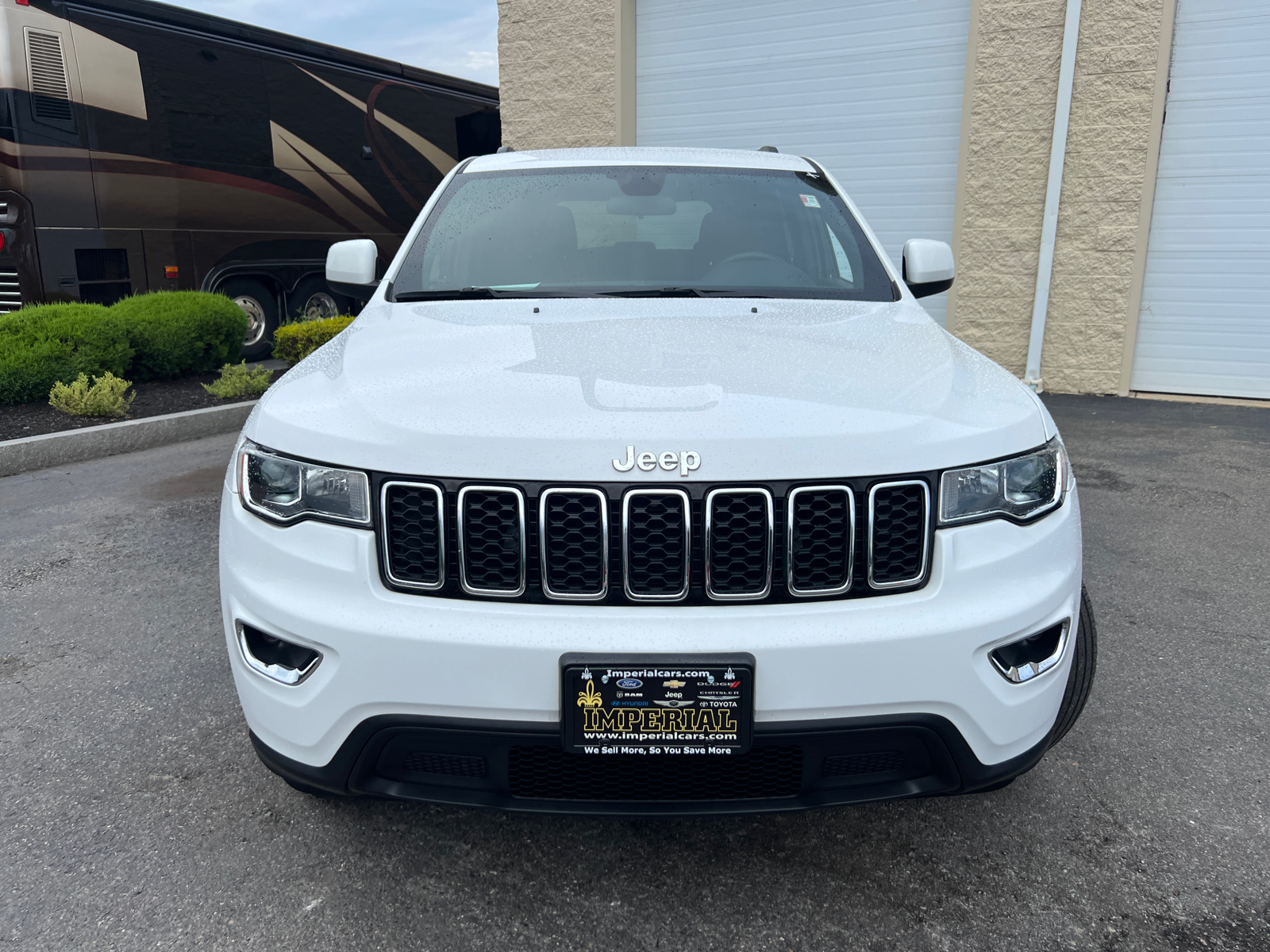 2021 Jeep Grand Cherokee Laredo E 3