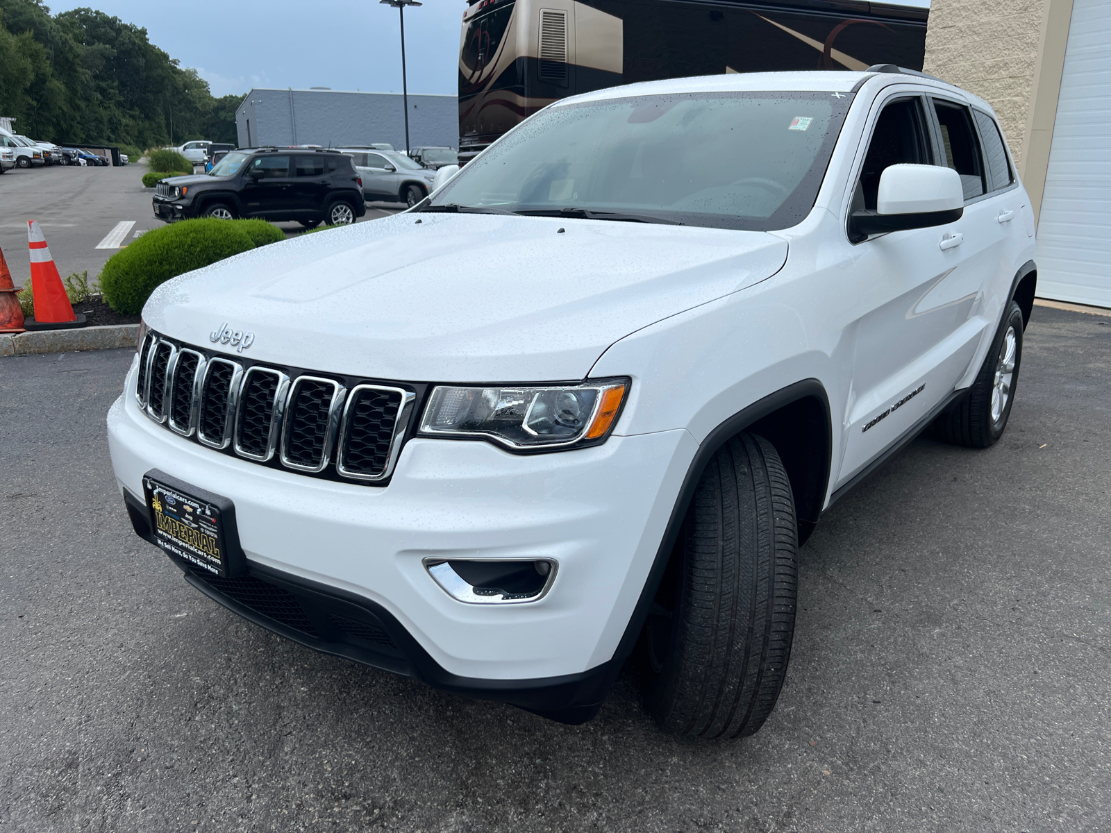 2021 Jeep Grand Cherokee Laredo E 4