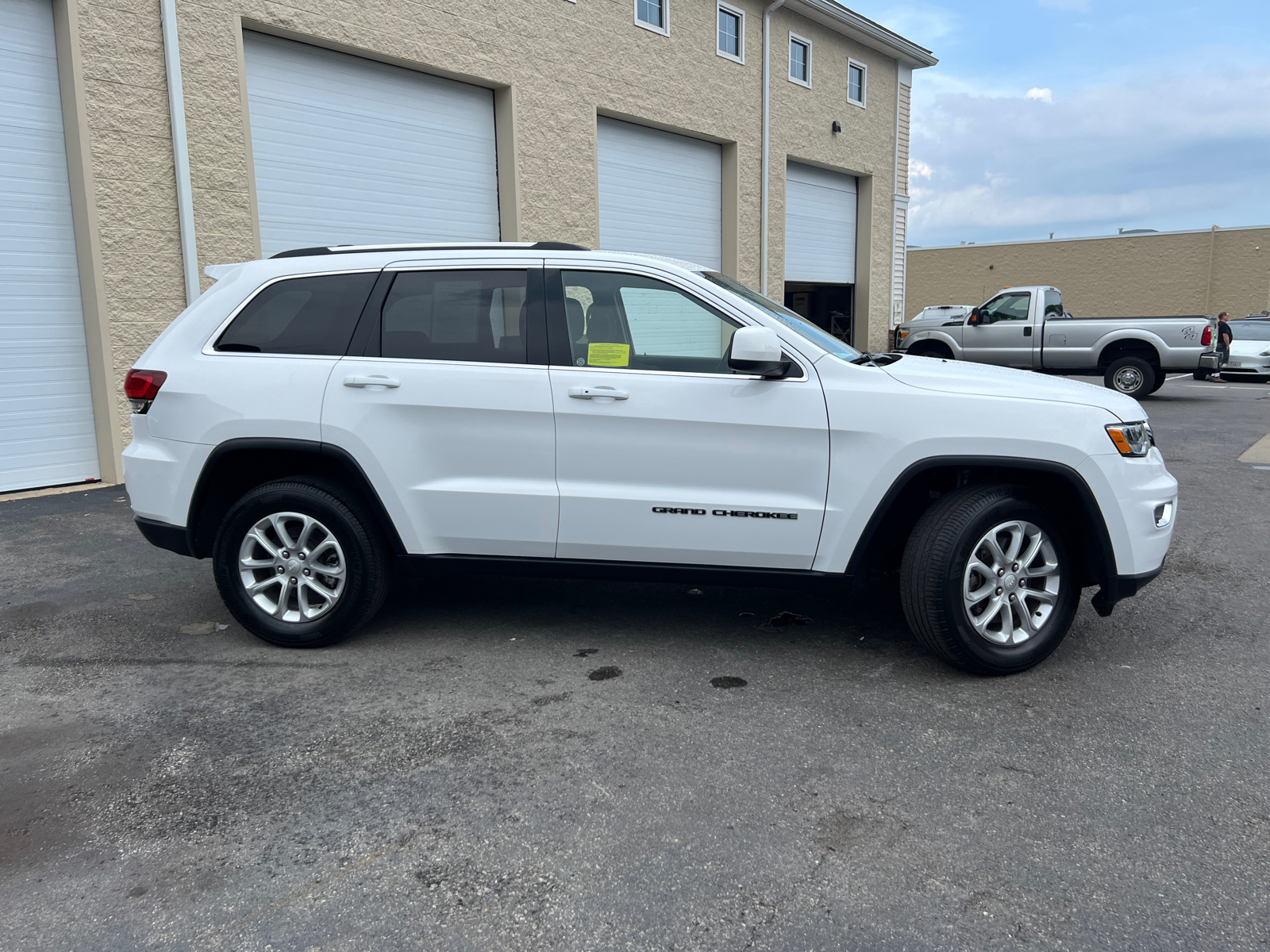 2021 Jeep Grand Cherokee Laredo E 11