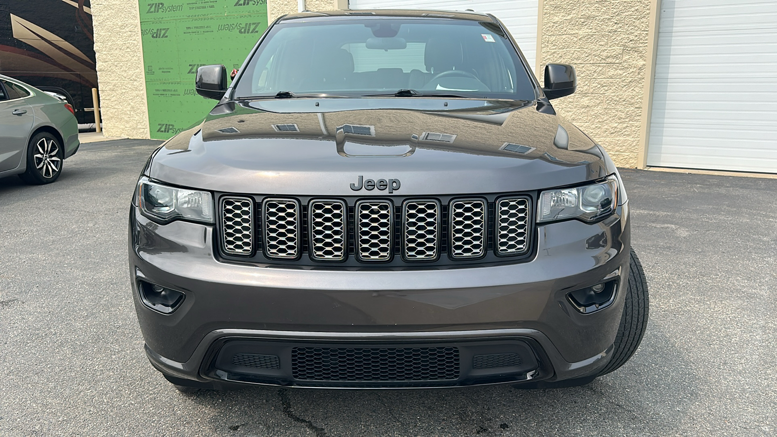 2021 Jeep Grand Cherokee Laredo X 3