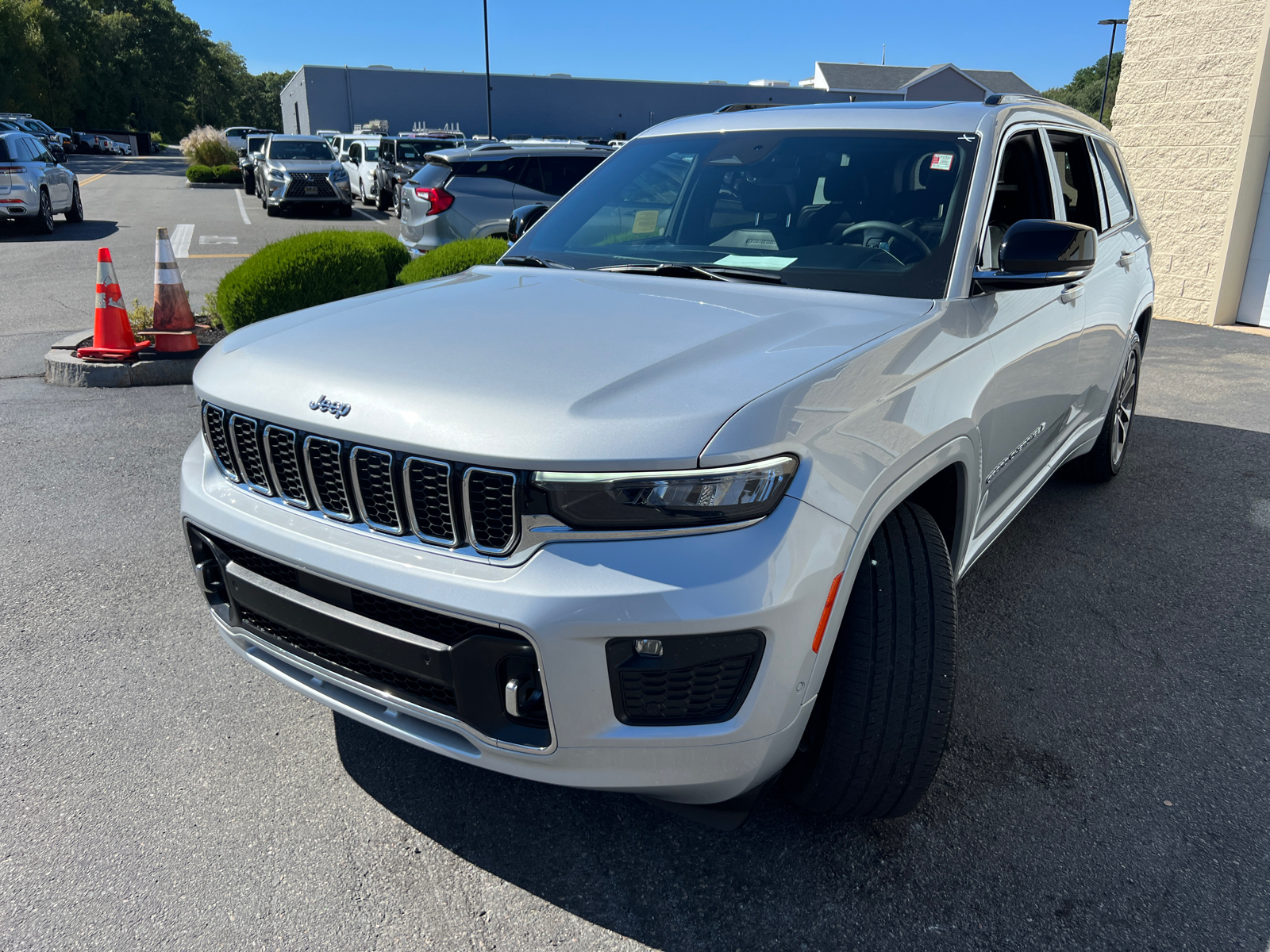 2023 Jeep Grand Cherokee L Overland 4