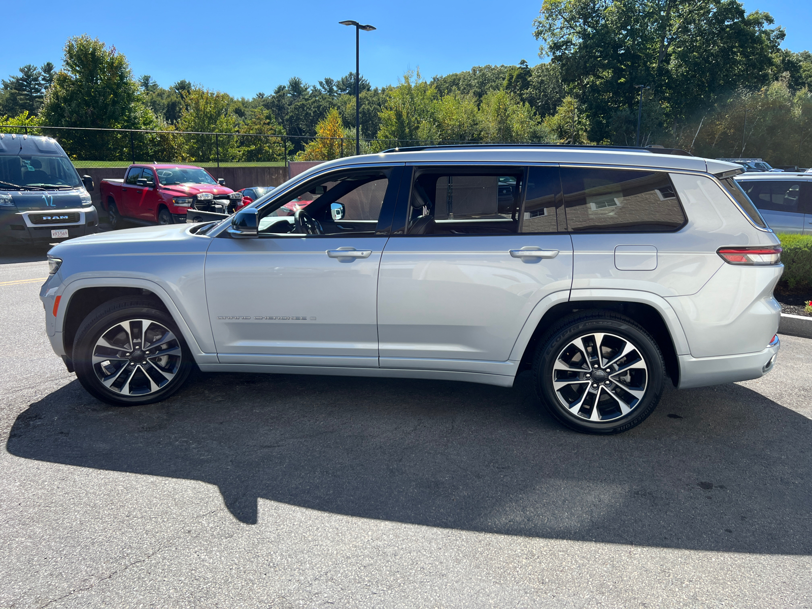 2023 Jeep Grand Cherokee L Overland 5