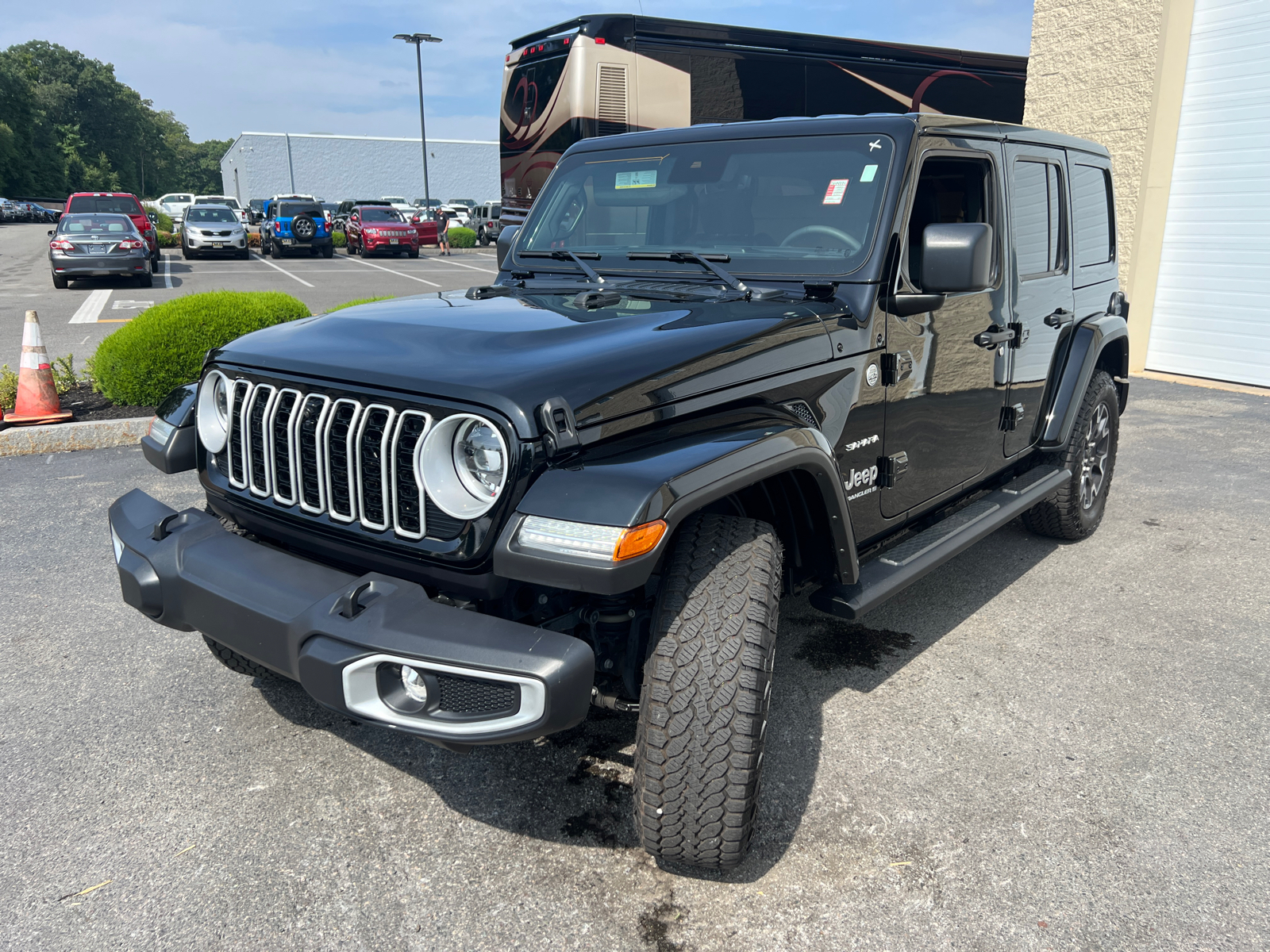 2024 Jeep Wrangler Sahara 4