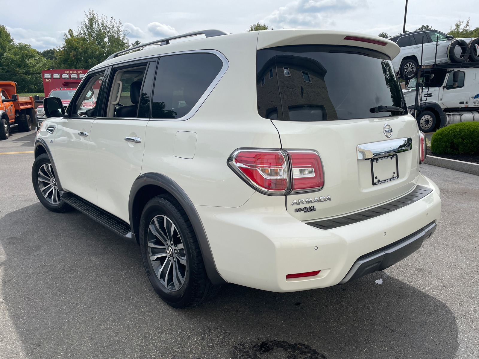 2020 Nissan Armada SL 9