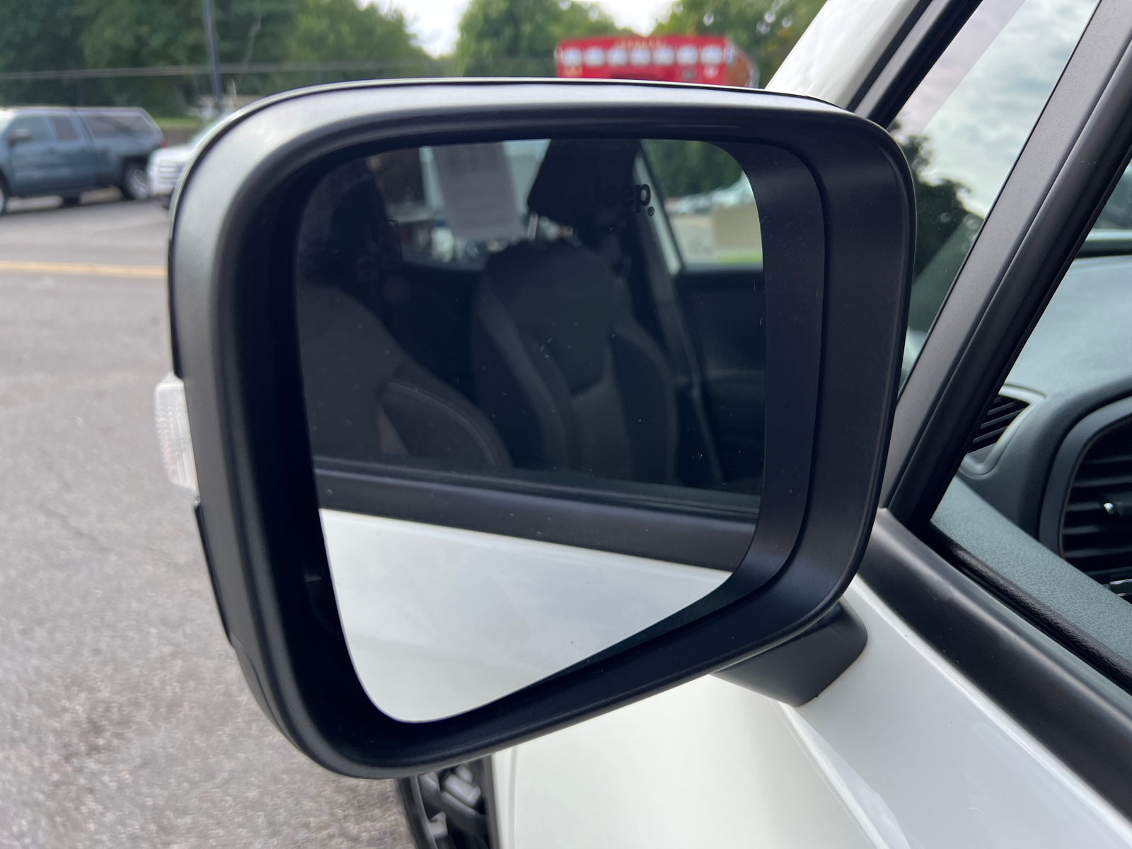 2023 Jeep Renegade Latitude 6