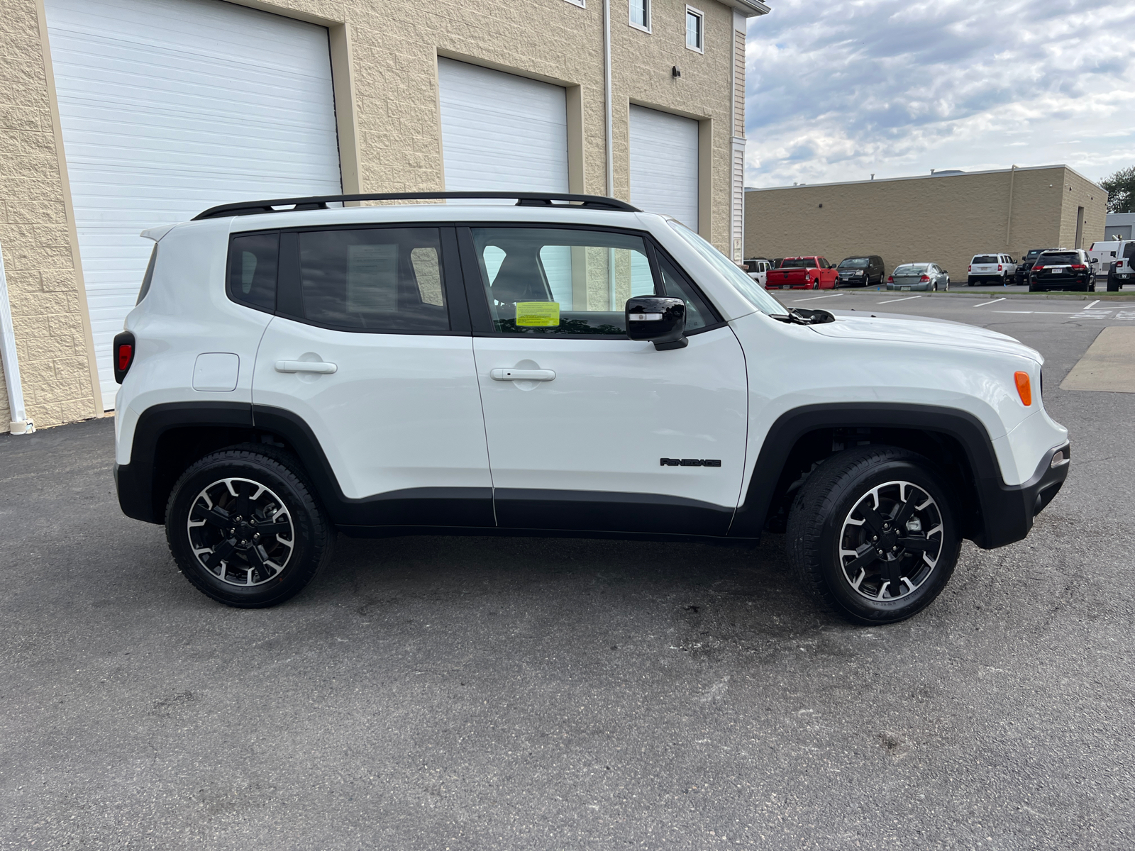 2023 Jeep Renegade Latitude 11