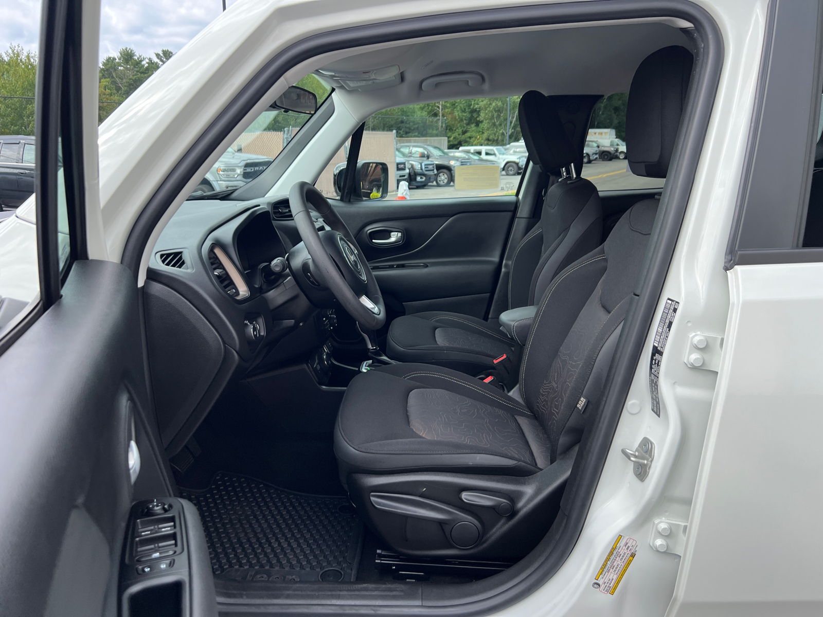 2023 Jeep Renegade Latitude 30