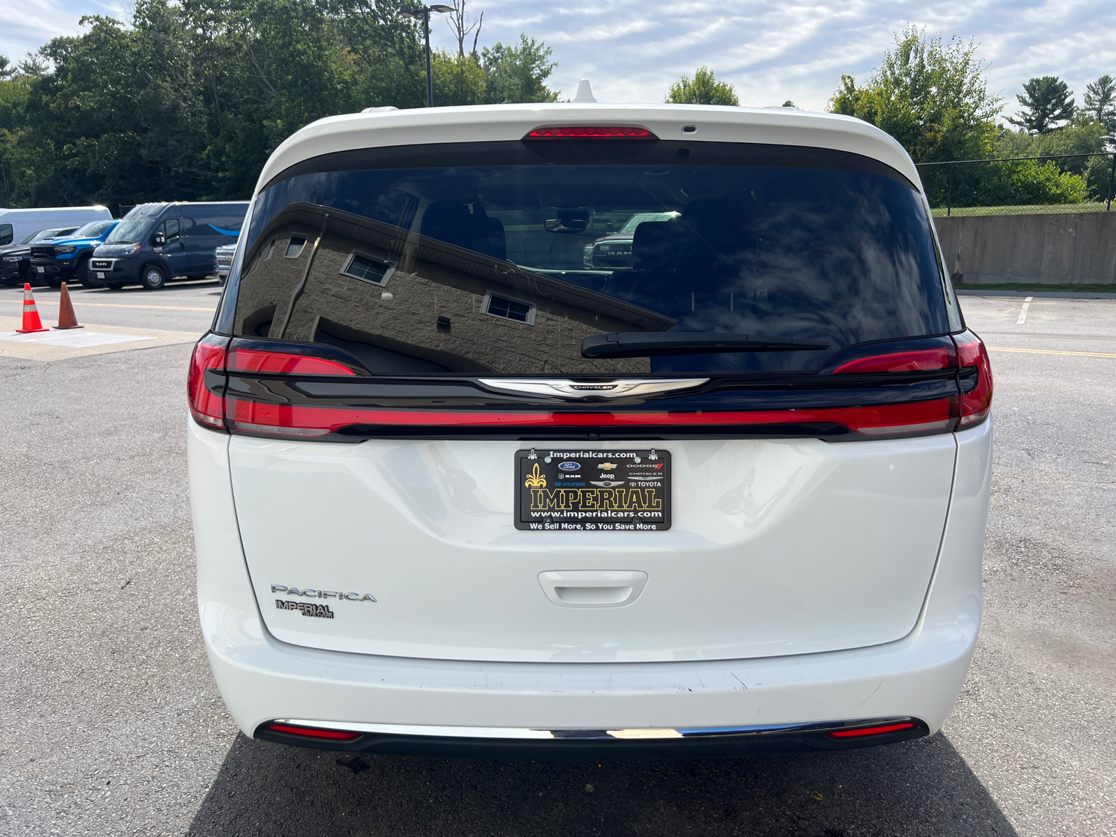 2022 Chrysler Pacifica Touring L 8