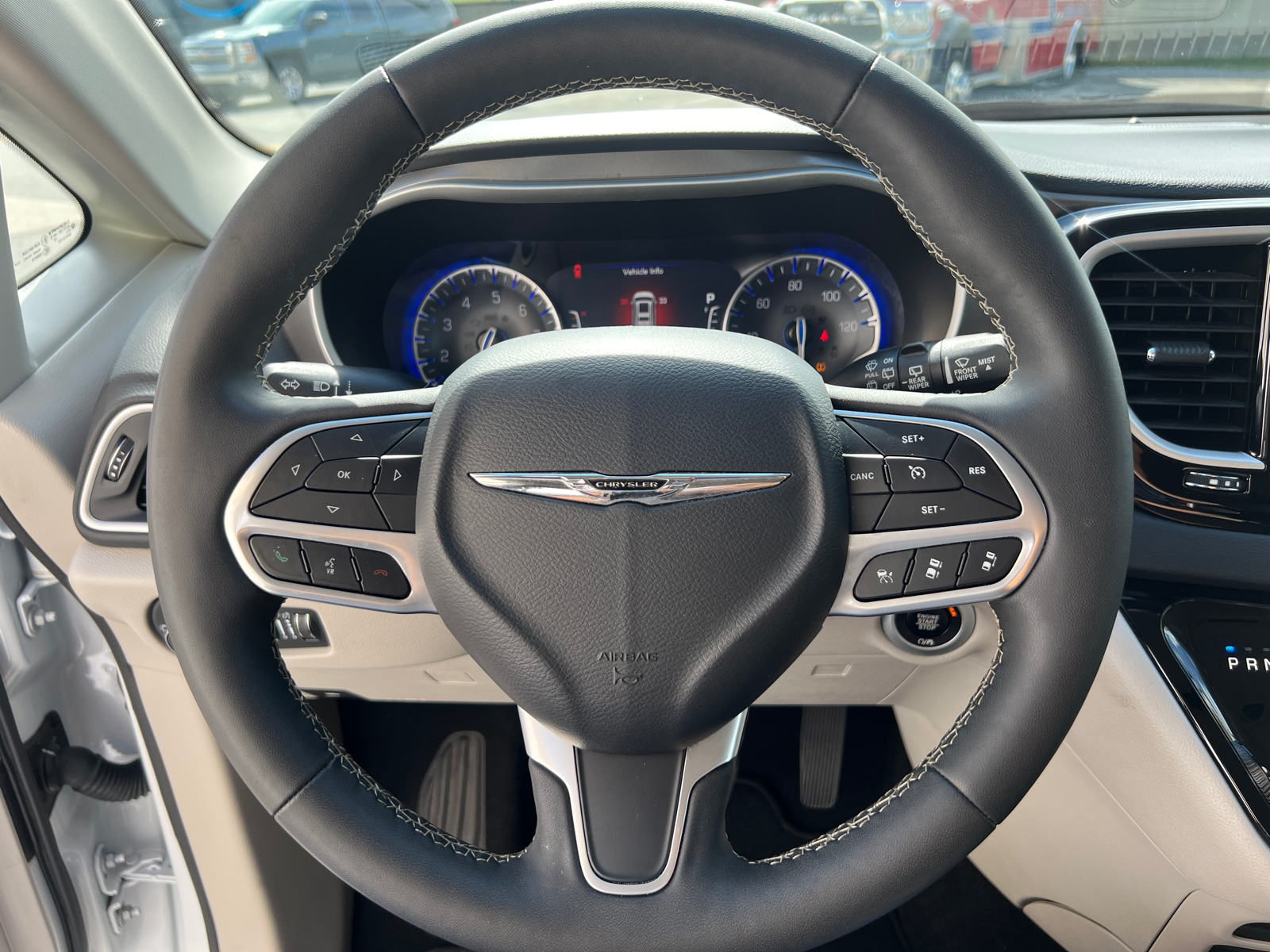 2022 Chrysler Pacifica Touring L 21