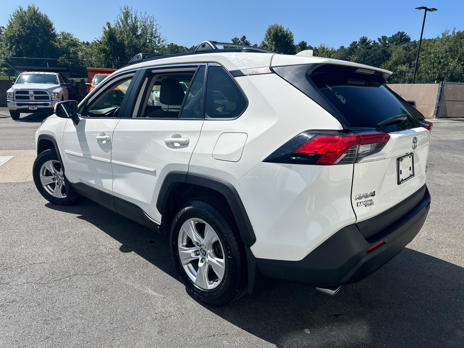 2020 Toyota RAV4 XLE 8