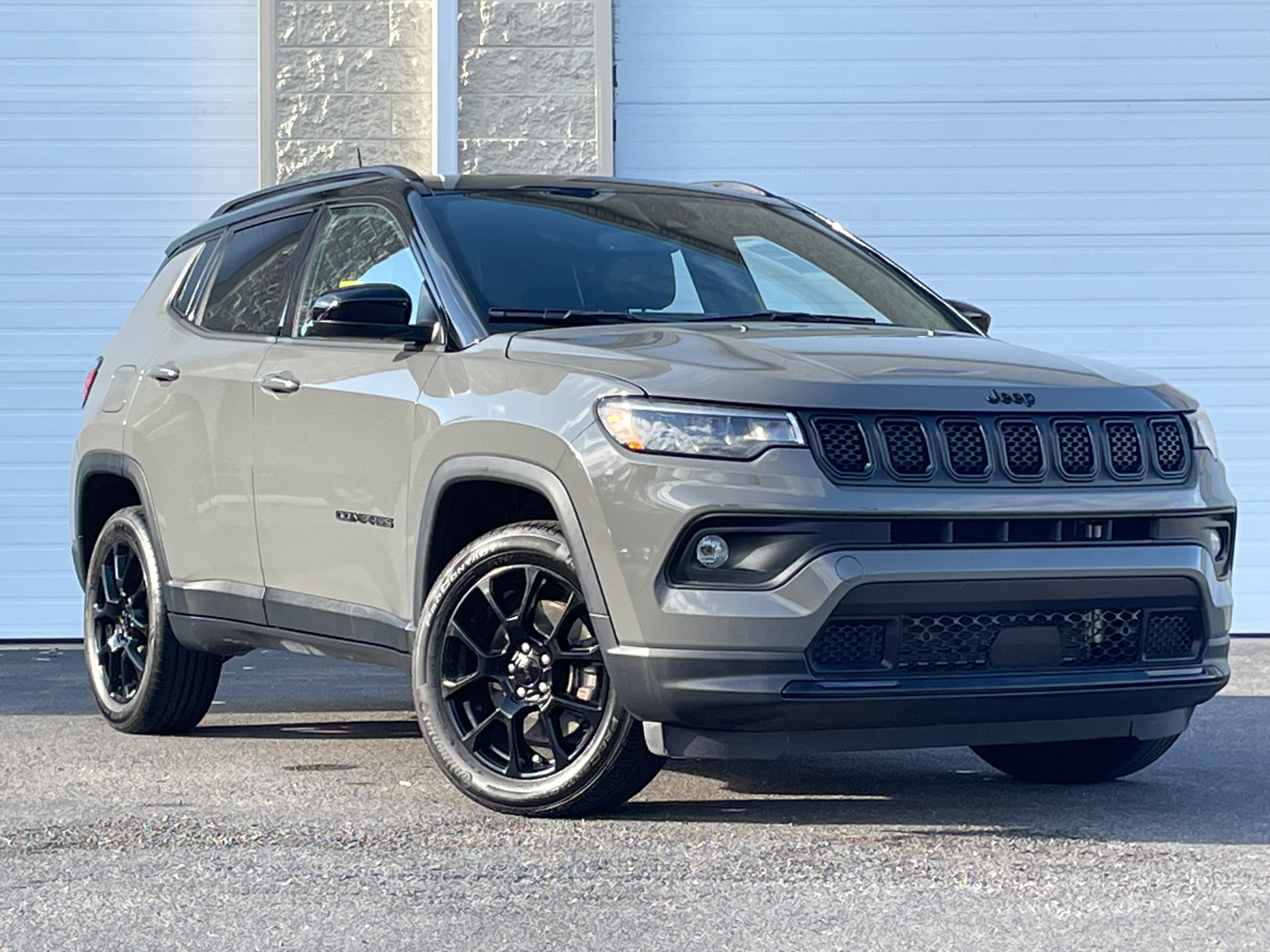 2023 Jeep Compass Altitude 2