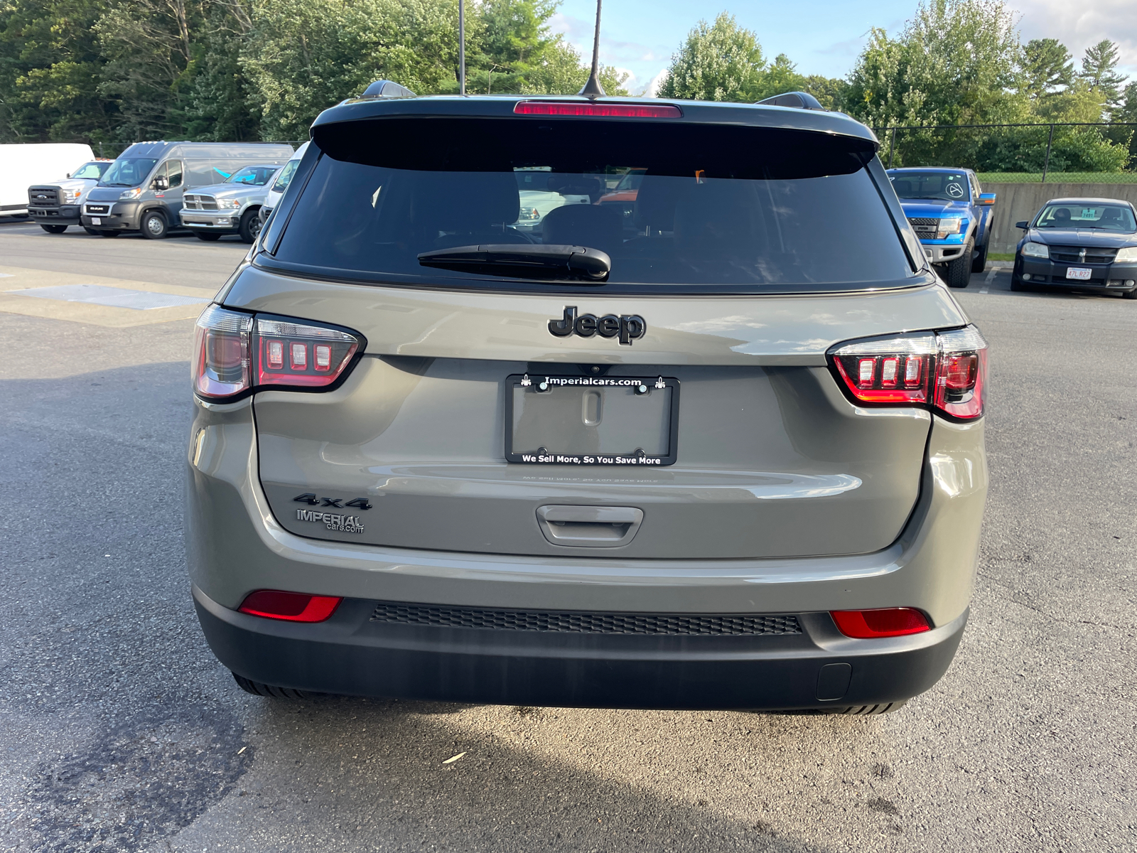 2023 Jeep Compass Altitude 9