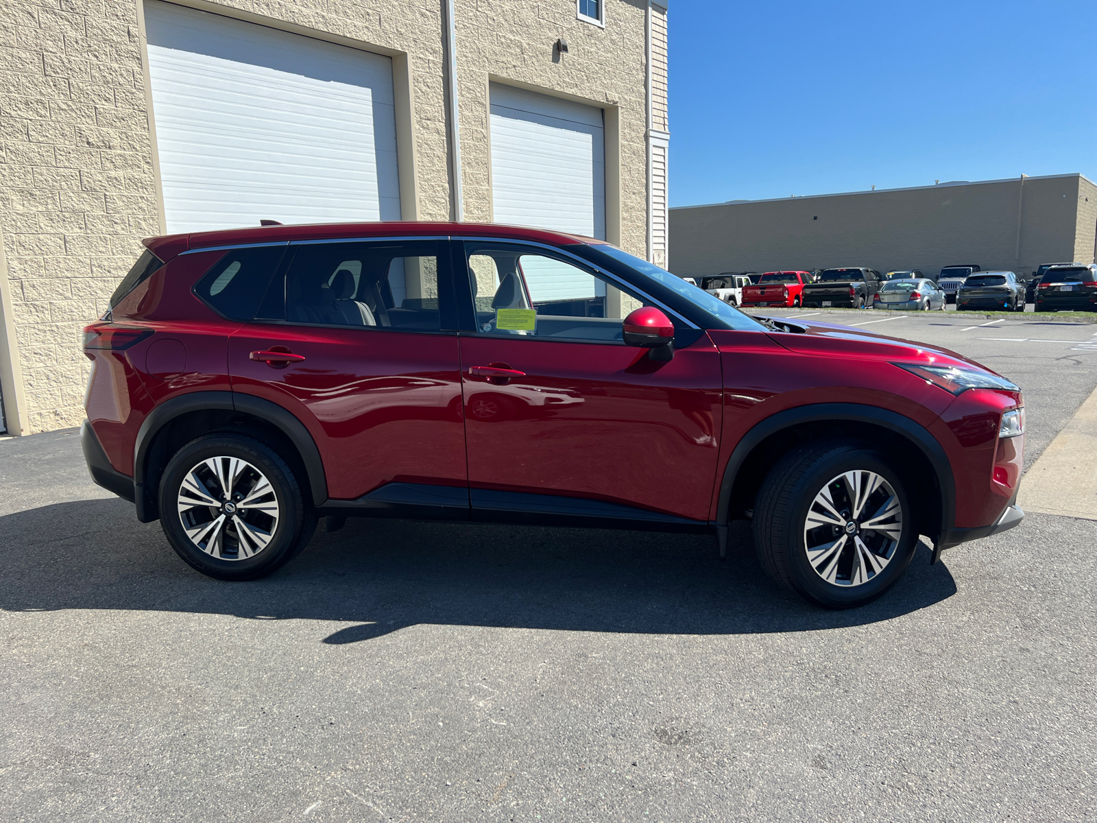 2021 Nissan Rogue SV 11