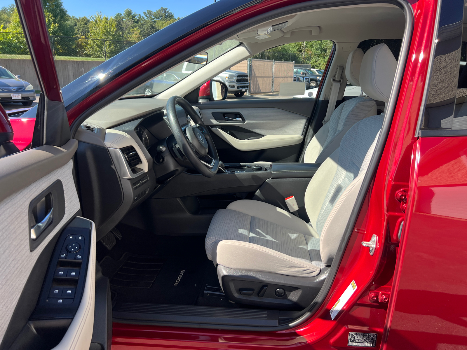 2021 Nissan Rogue SV 31