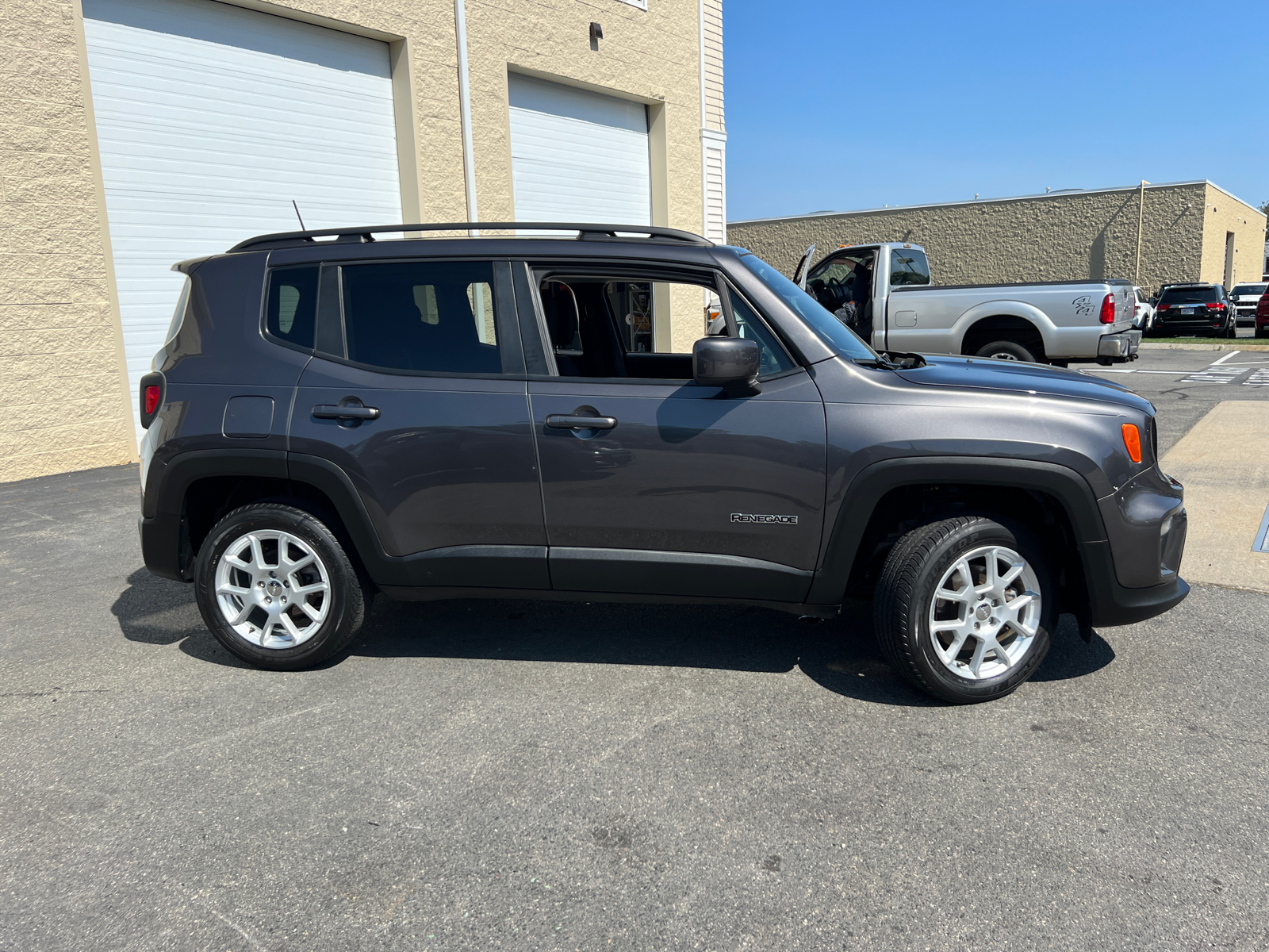 2020 Jeep Renegade Latitude 11