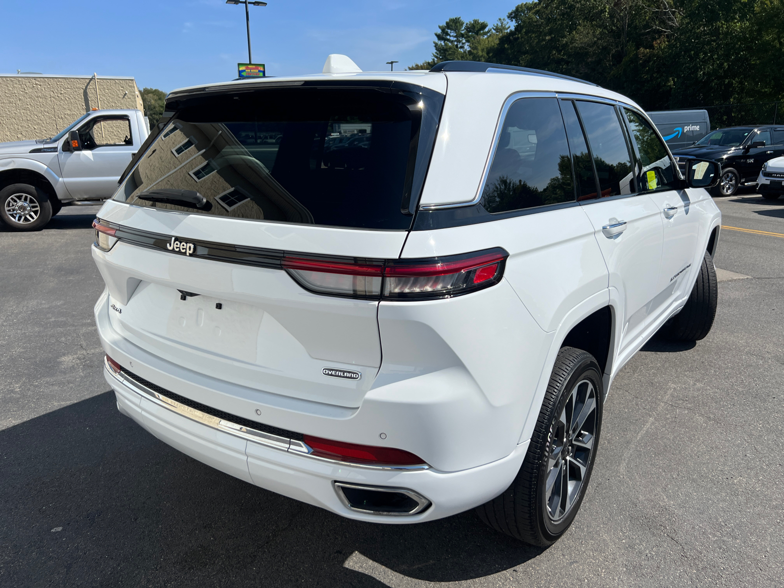 2022 Jeep Grand Cherokee Overland 10