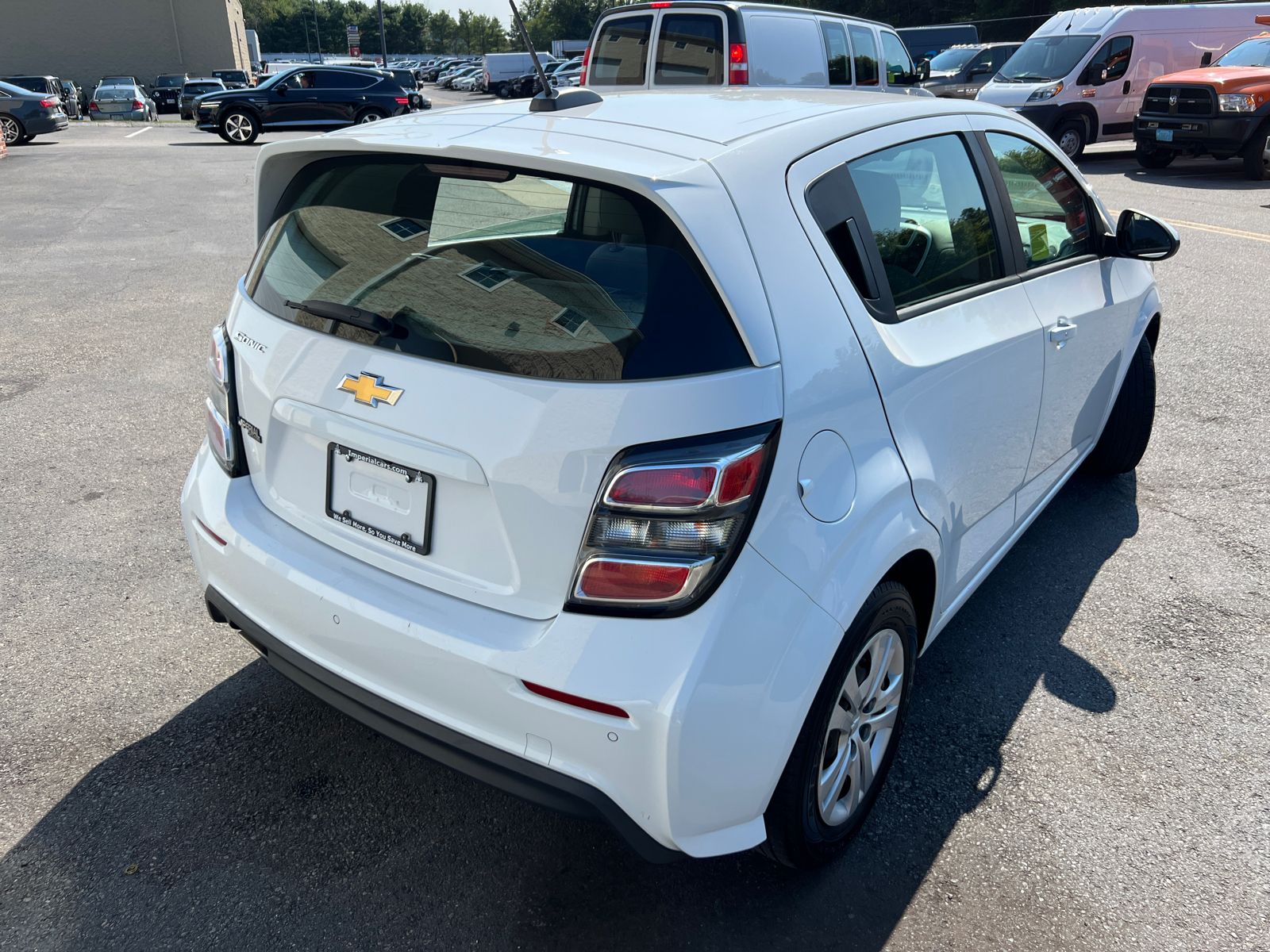 2020 Chevrolet Sonic LT 10