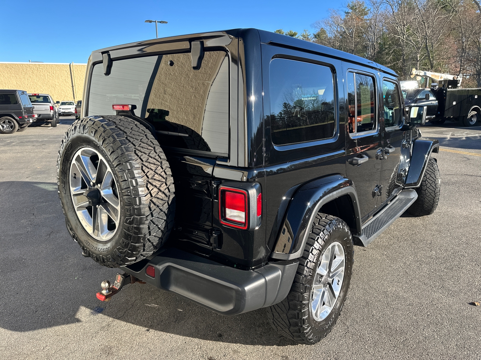 2018 Jeep Wrangler Unlimited Sahara 11