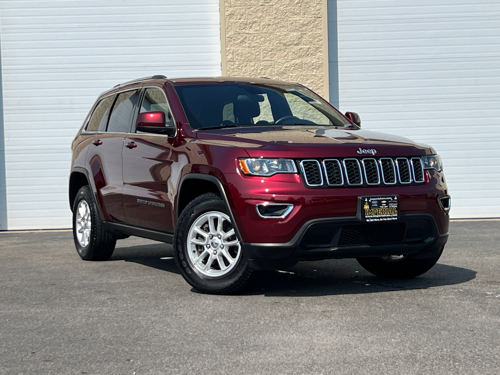 2020 Jeep Grand Cherokee Laredo E 1