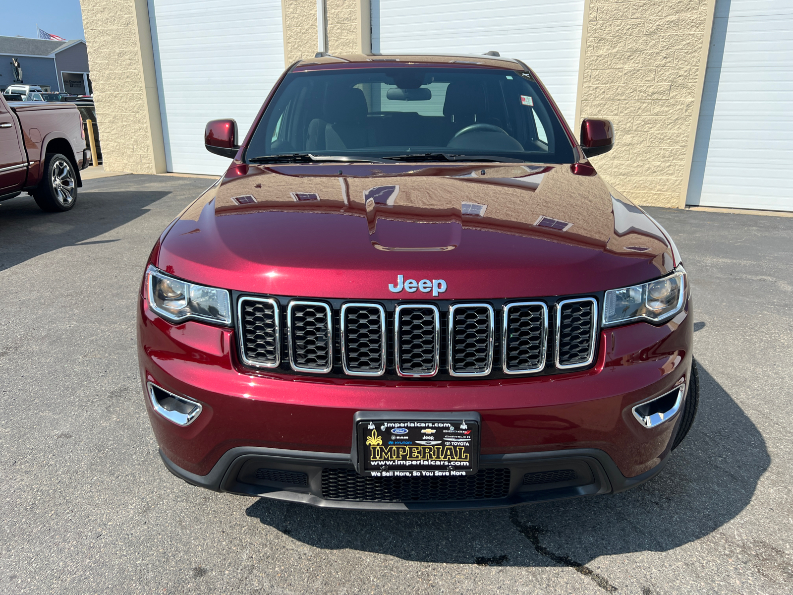 2020 Jeep Grand Cherokee Laredo E 3