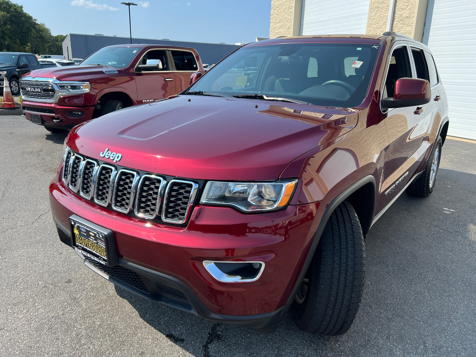 2020 Jeep Grand Cherokee Laredo E 4