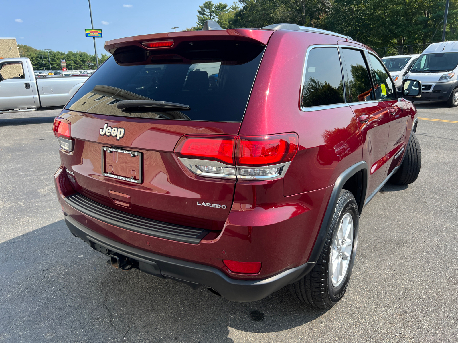 2020 Jeep Grand Cherokee Laredo E 11