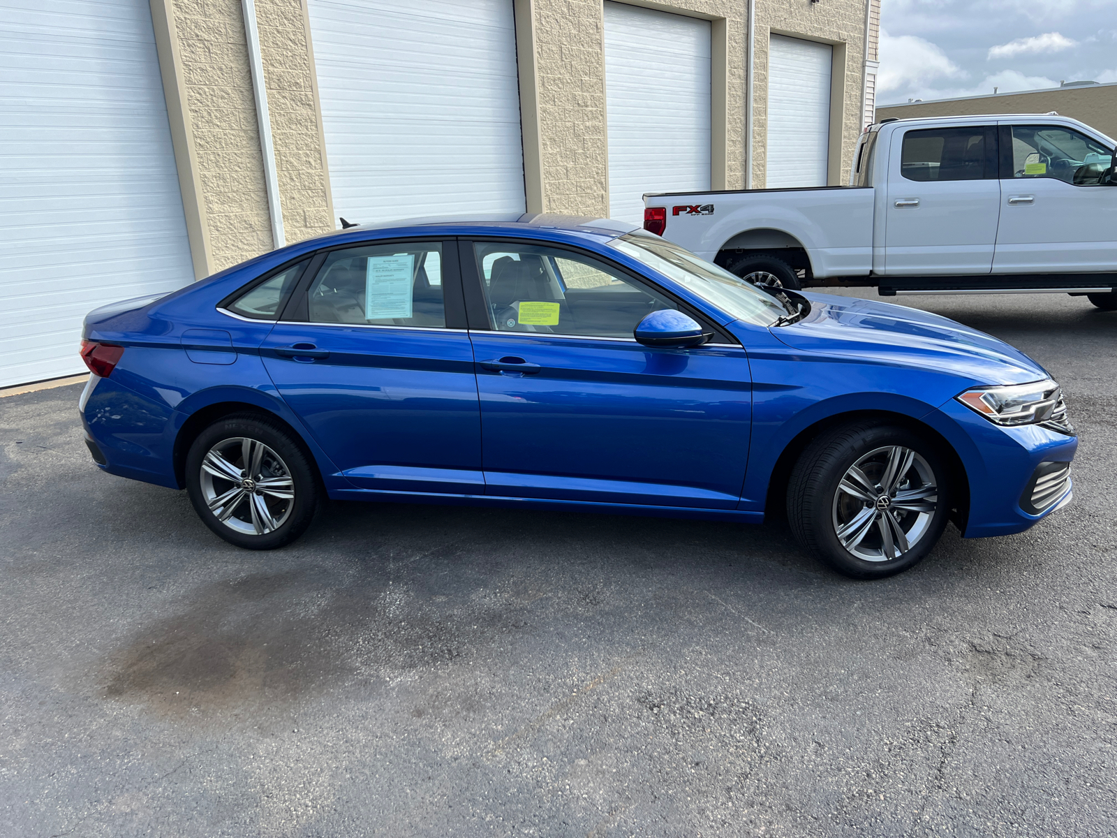 2024 Volkswagen Jetta 1.5T SE 10