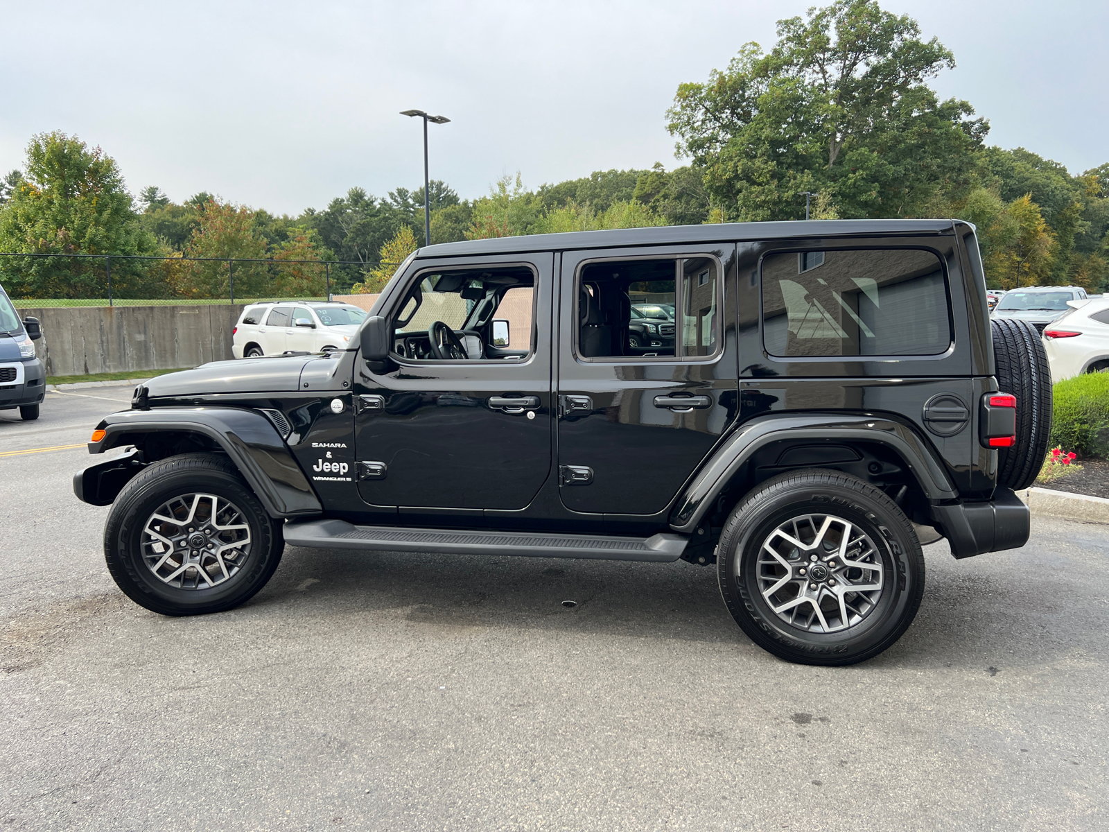 2024 Jeep Wrangler Sahara 5