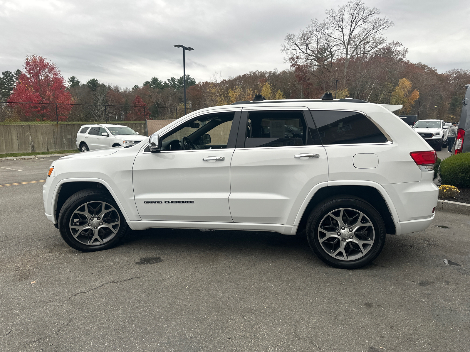 2019 Jeep Grand Cherokee Overland 5