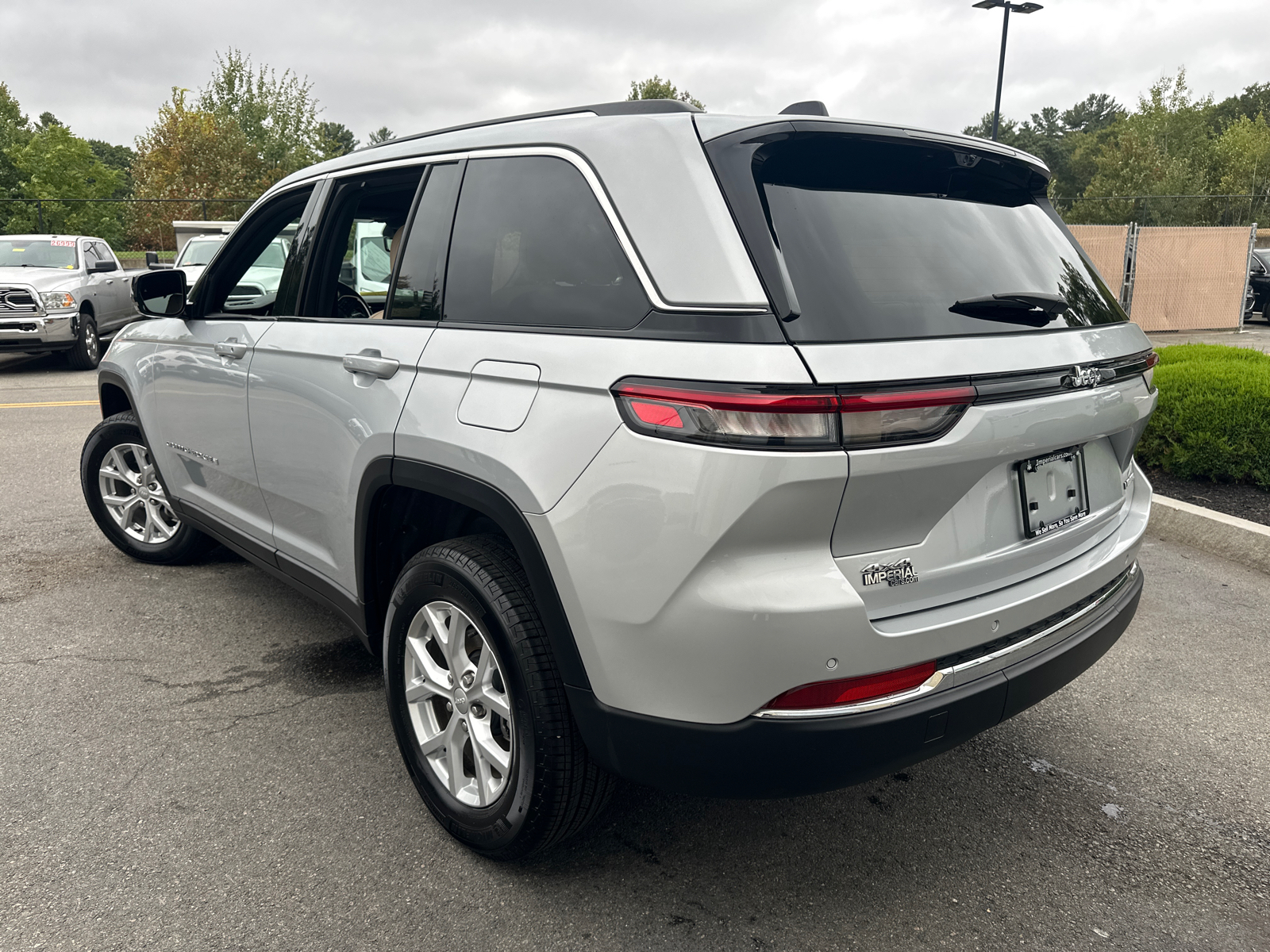 2023 Jeep Grand Cherokee Limited 8